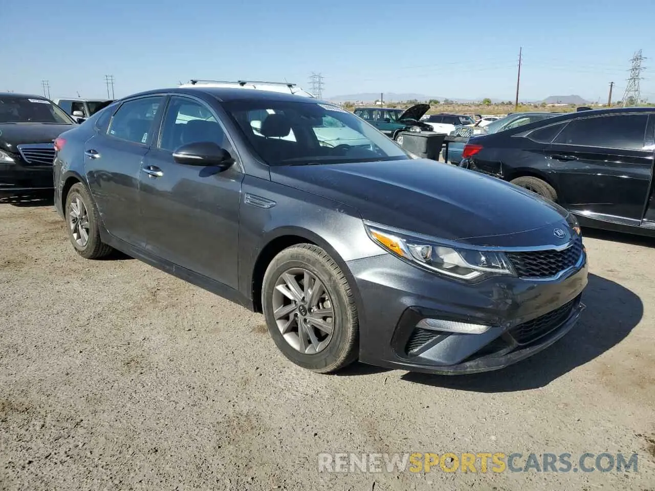 4 Photograph of a damaged car 5XXGT4L32LG433681 KIA OPTIMA 2020