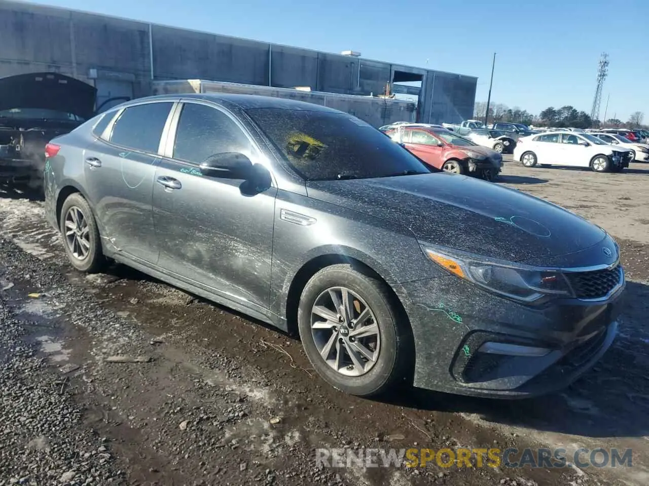 4 Photograph of a damaged car 5XXGT4L32LG438413 KIA OPTIMA 2020