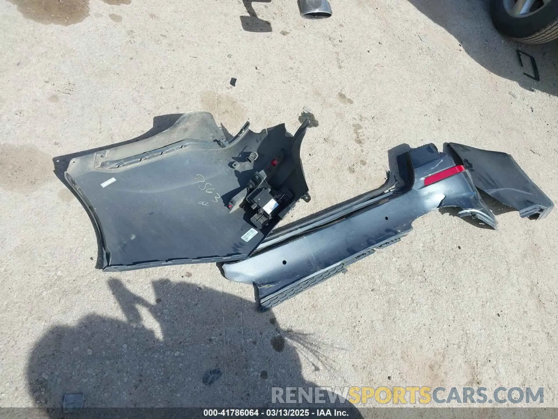 12 Photograph of a damaged car 5XXGT4L32LG448083 KIA OPTIMA 2020