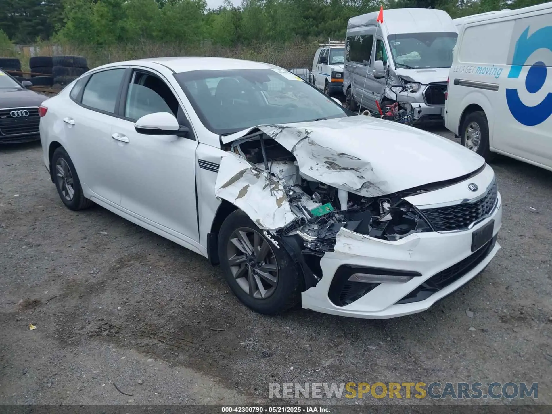 1 Photograph of a damaged car 5XXGT4L32LG450805 KIA OPTIMA 2020