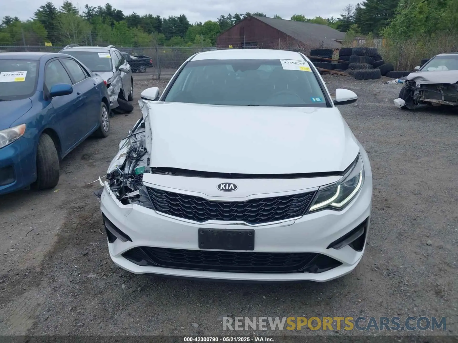 12 Photograph of a damaged car 5XXGT4L32LG450805 KIA OPTIMA 2020