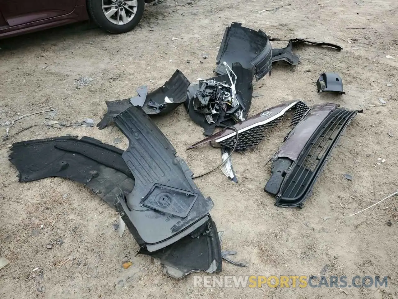 12 Photograph of a damaged car 5XXGT4L33GG042495 KIA OPTIMA 2020