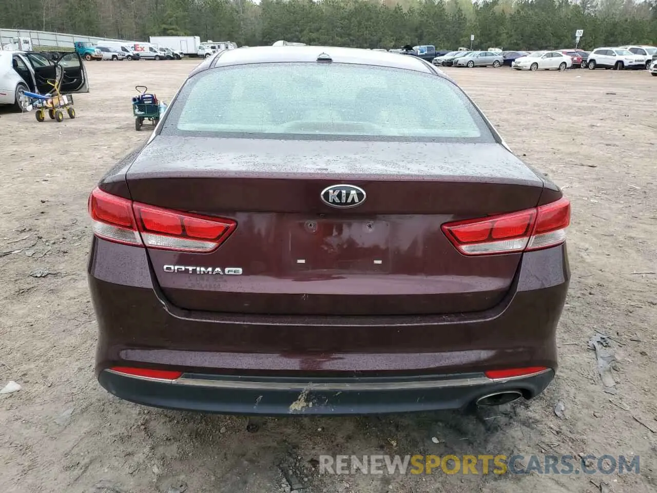 6 Photograph of a damaged car 5XXGT4L33GG042495 KIA OPTIMA 2020