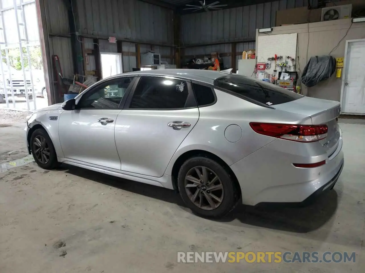 2 Photograph of a damaged car 5XXGT4L33LG391277 KIA OPTIMA 2020