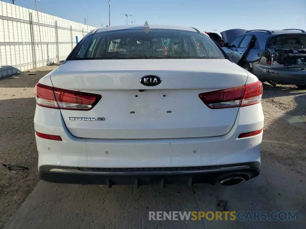 6 Photograph of a damaged car 5XXGT4L33LG420972 KIA OPTIMA 2020