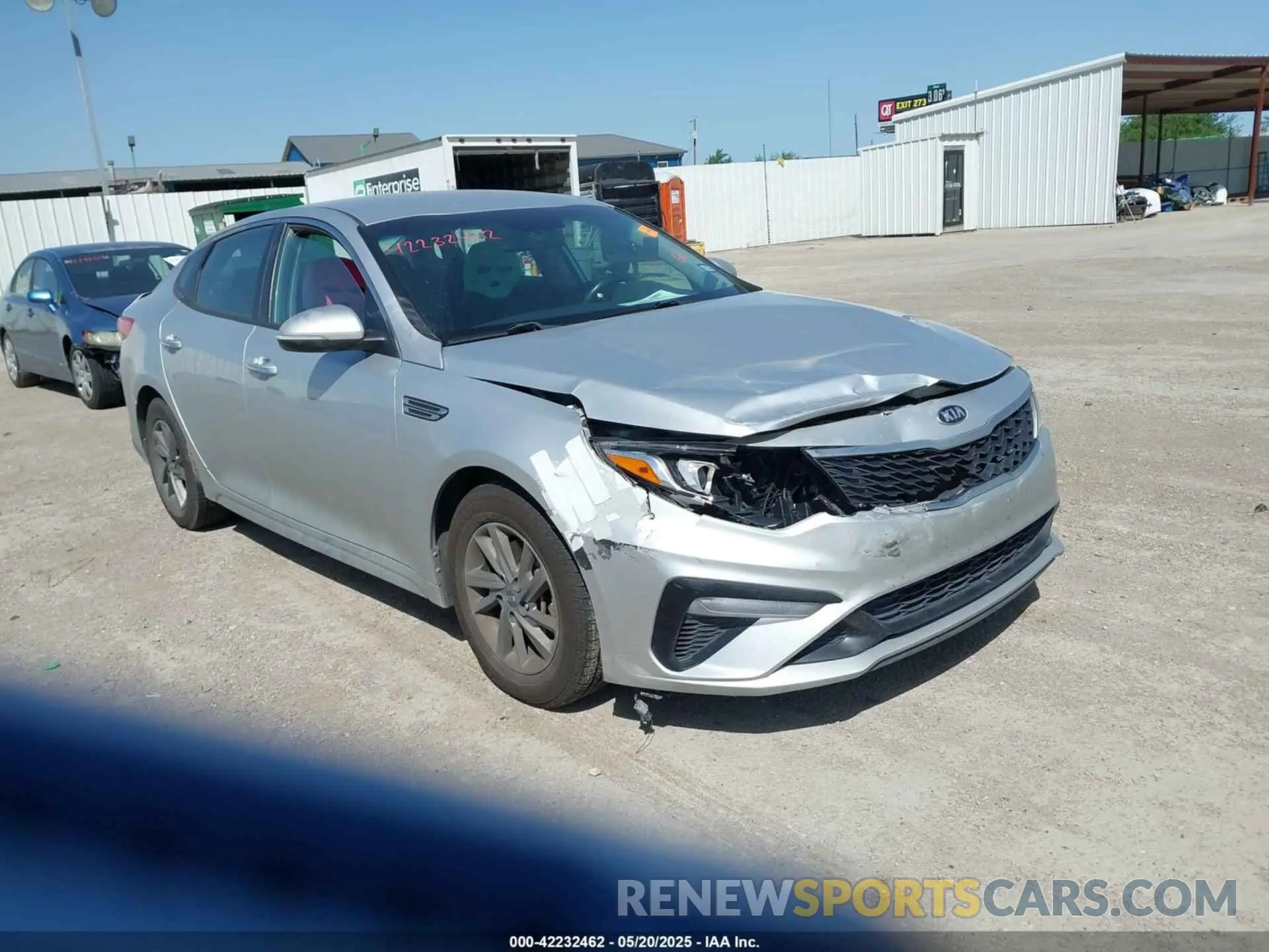 1 Photograph of a damaged car 5XXGT4L33LG423208 KIA OPTIMA 2020