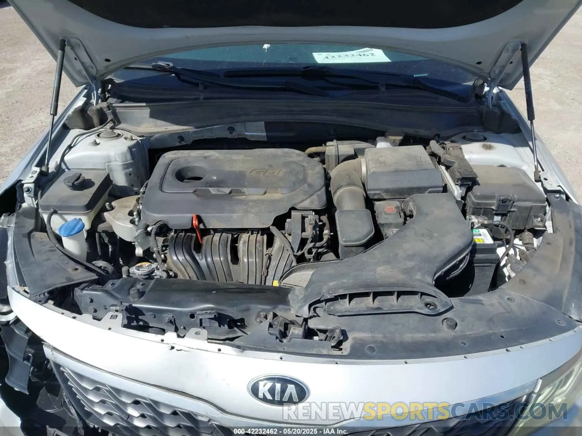 10 Photograph of a damaged car 5XXGT4L33LG423208 KIA OPTIMA 2020