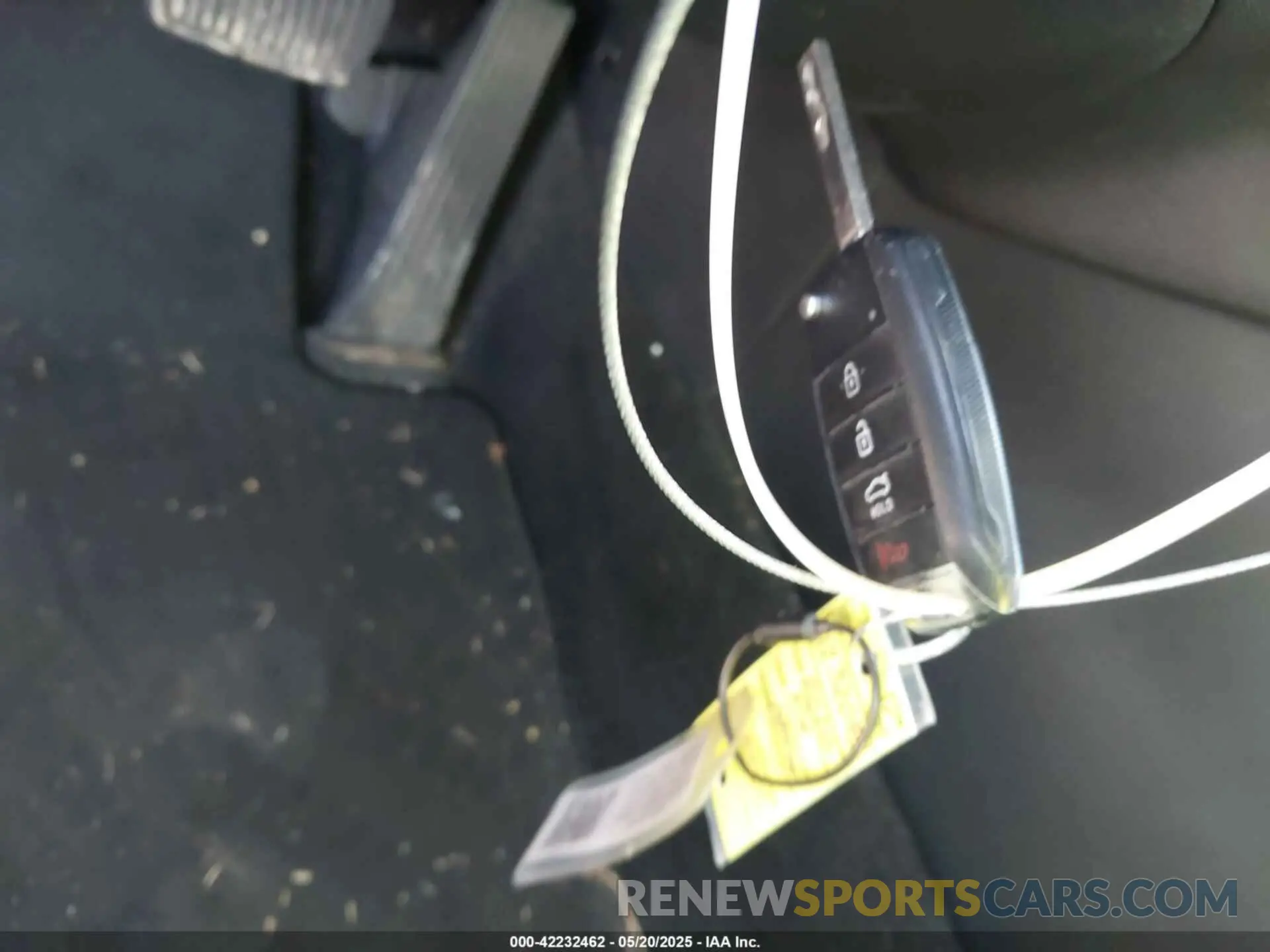 11 Photograph of a damaged car 5XXGT4L33LG423208 KIA OPTIMA 2020