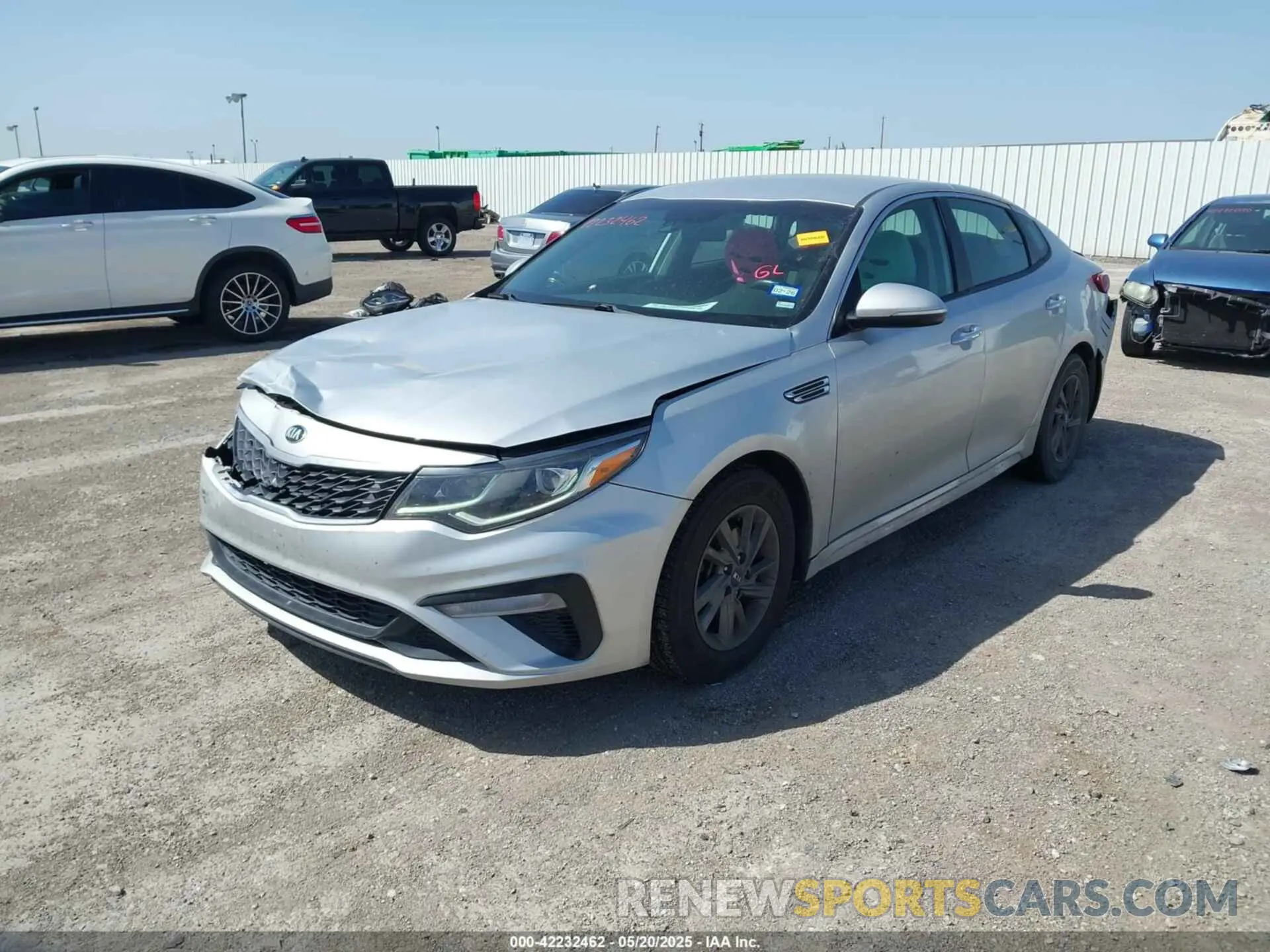 2 Photograph of a damaged car 5XXGT4L33LG423208 KIA OPTIMA 2020