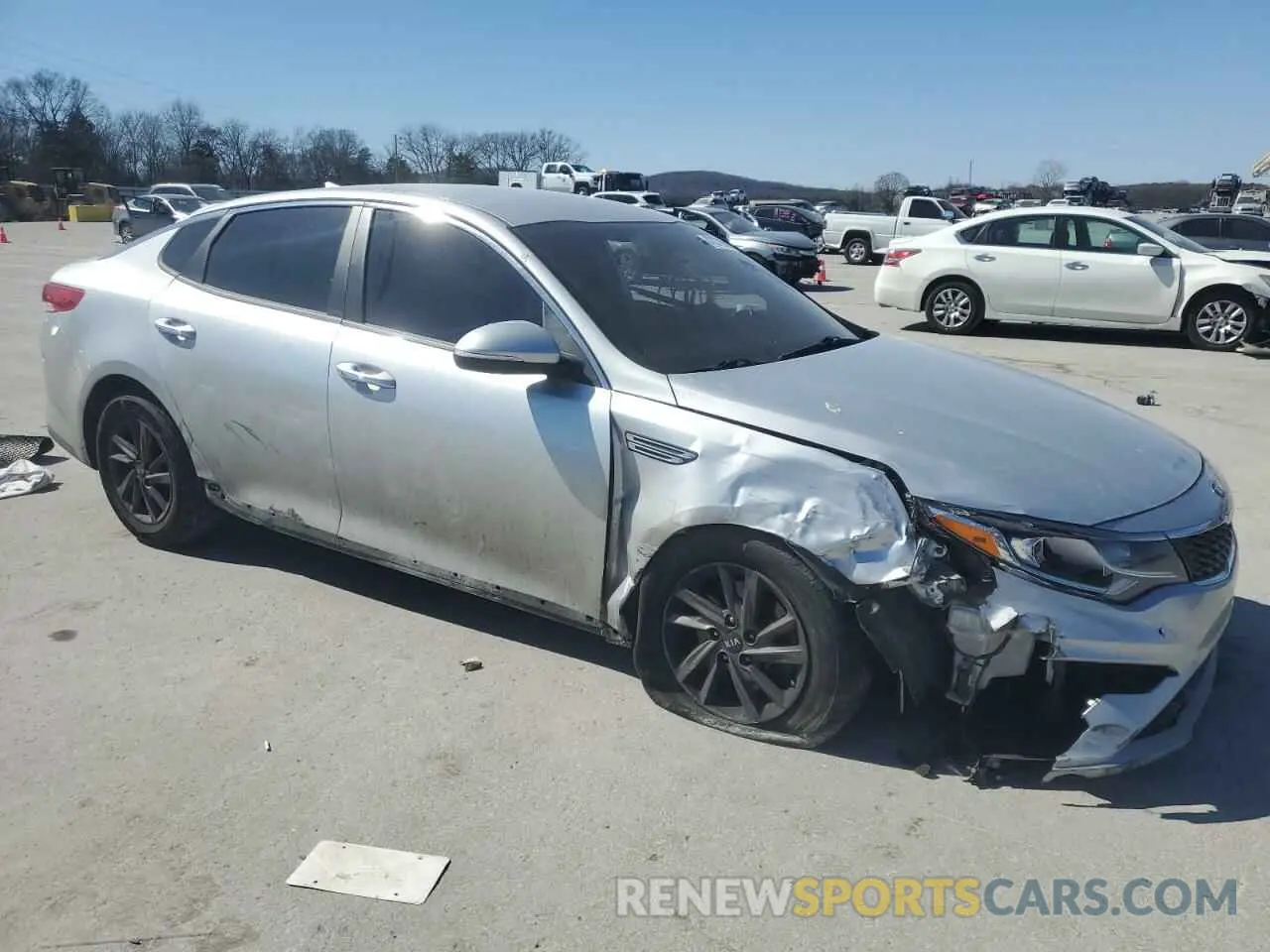 4 Photograph of a damaged car 5XXGT4L33LG428649 KIA OPTIMA 2020