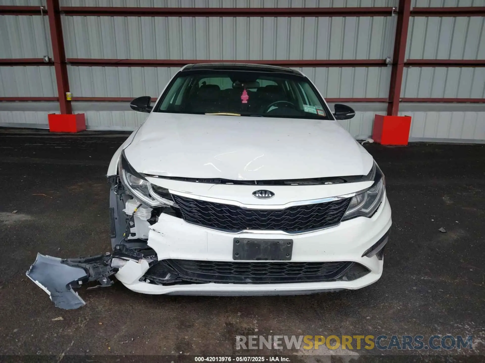 12 Photograph of a damaged car 5XXGT4L33LG429770 KIA OPTIMA 2020
