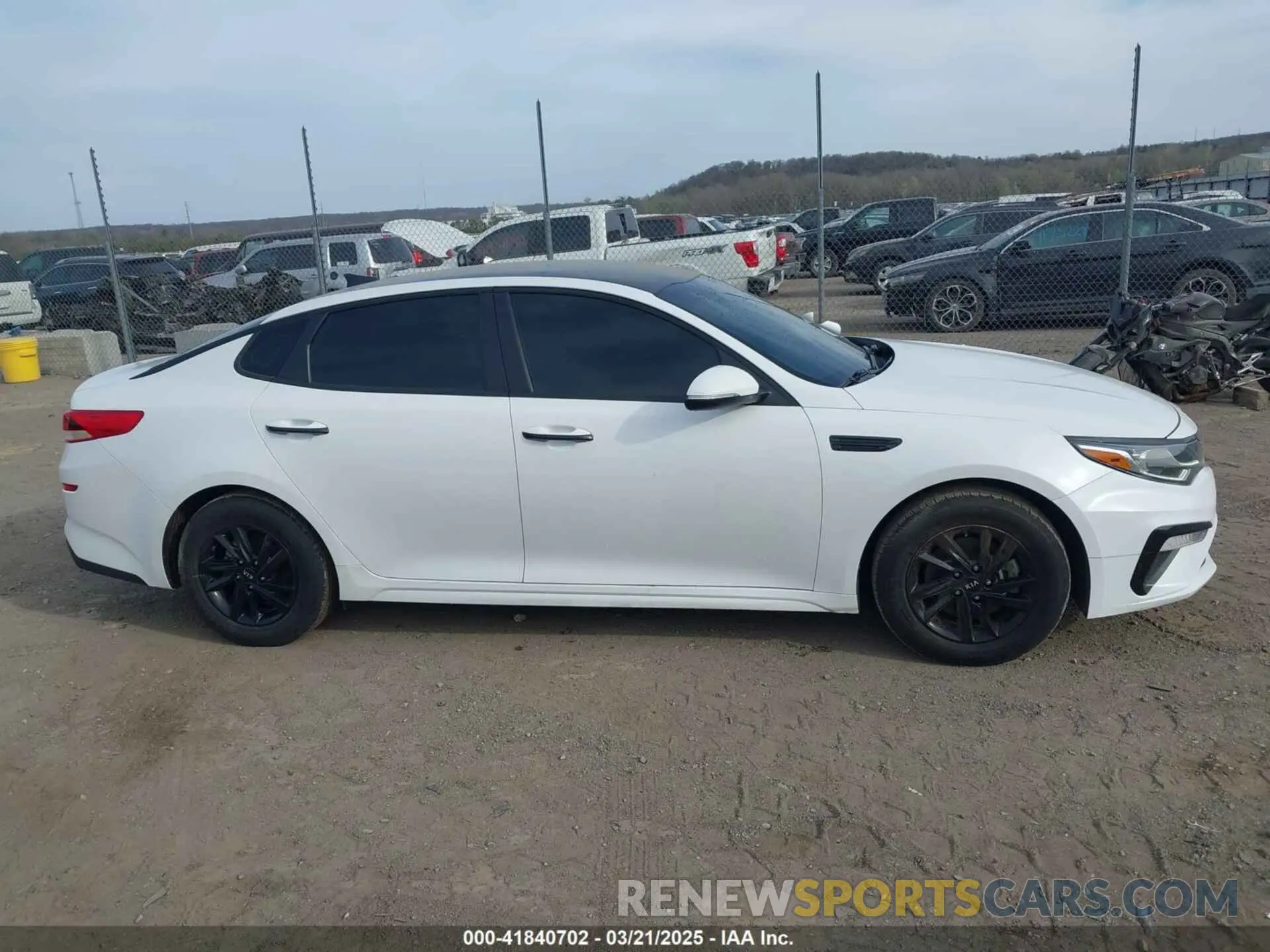 12 Photograph of a damaged car 5XXGT4L33LG432264 KIA OPTIMA 2020