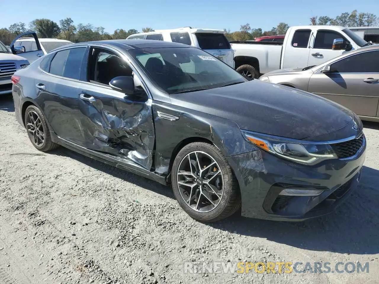 4 Photograph of a damaged car 5XXGT4L33LG445791 KIA OPTIMA 2020