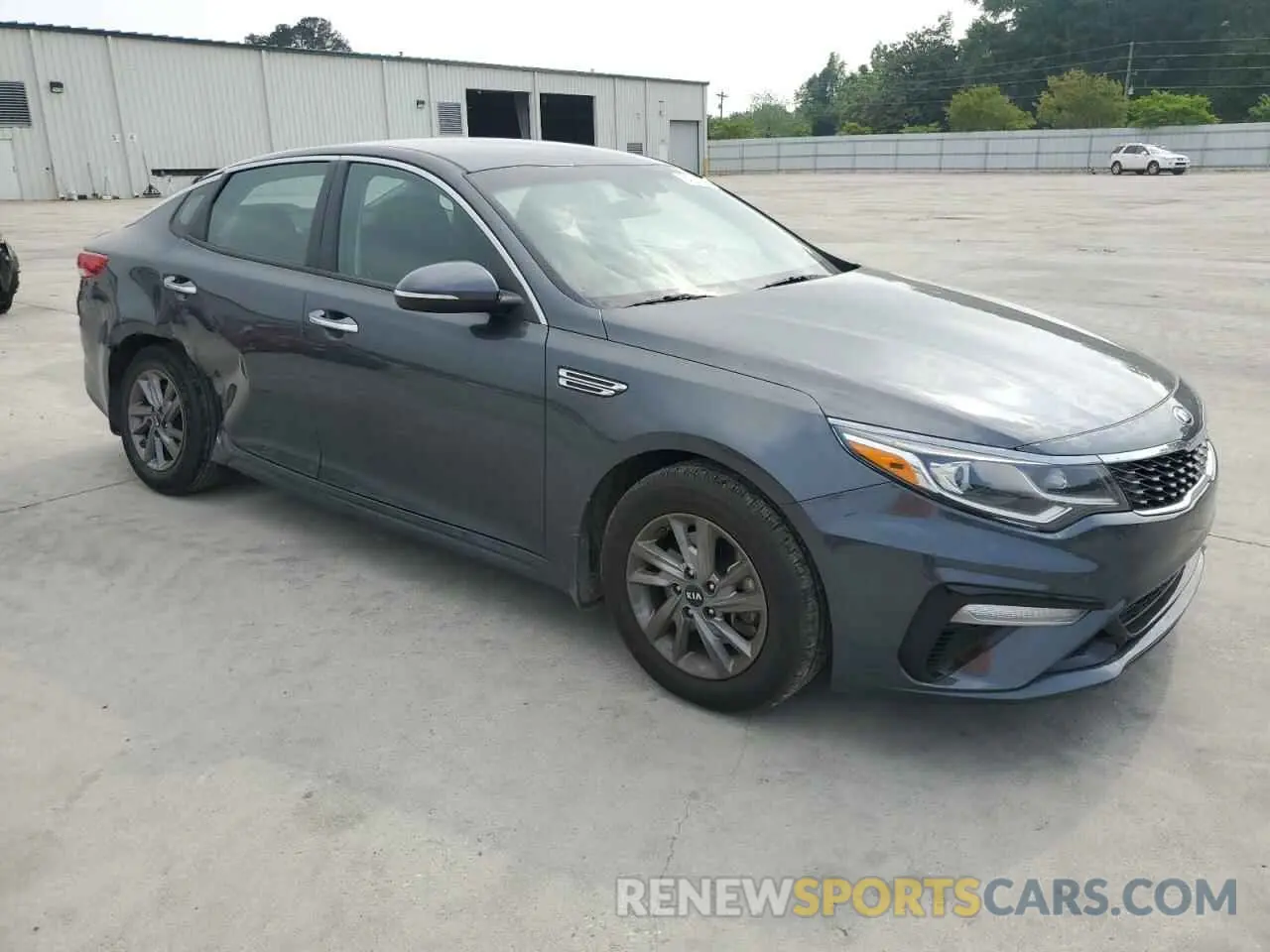 4 Photograph of a damaged car 5XXGT4L33LG446729 KIA OPTIMA 2020