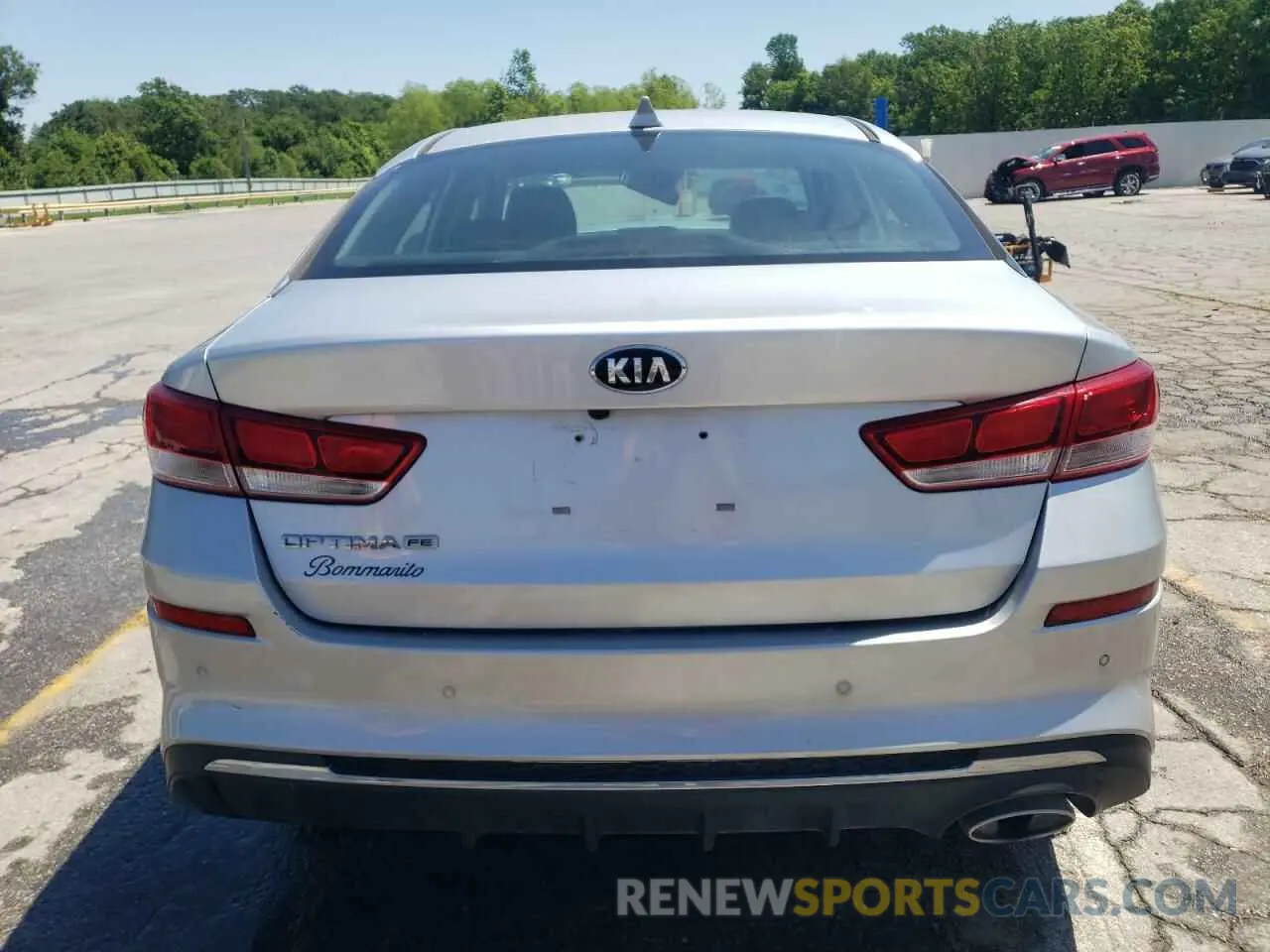 6 Photograph of a damaged car 5XXGT4L34LG381745 KIA OPTIMA 2020