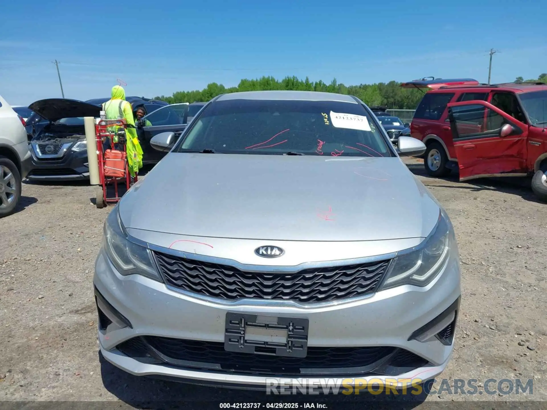 13 Photograph of a damaged car 5XXGT4L34LG388114 KIA OPTIMA 2020