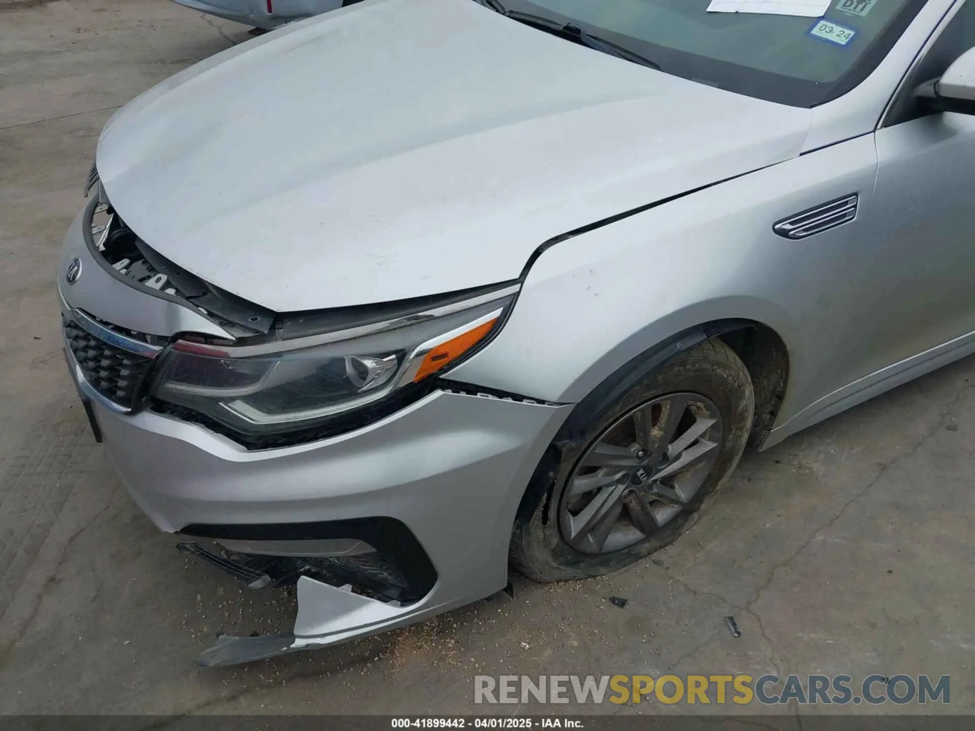 18 Photograph of a damaged car 5XXGT4L34LG388596 KIA OPTIMA 2020