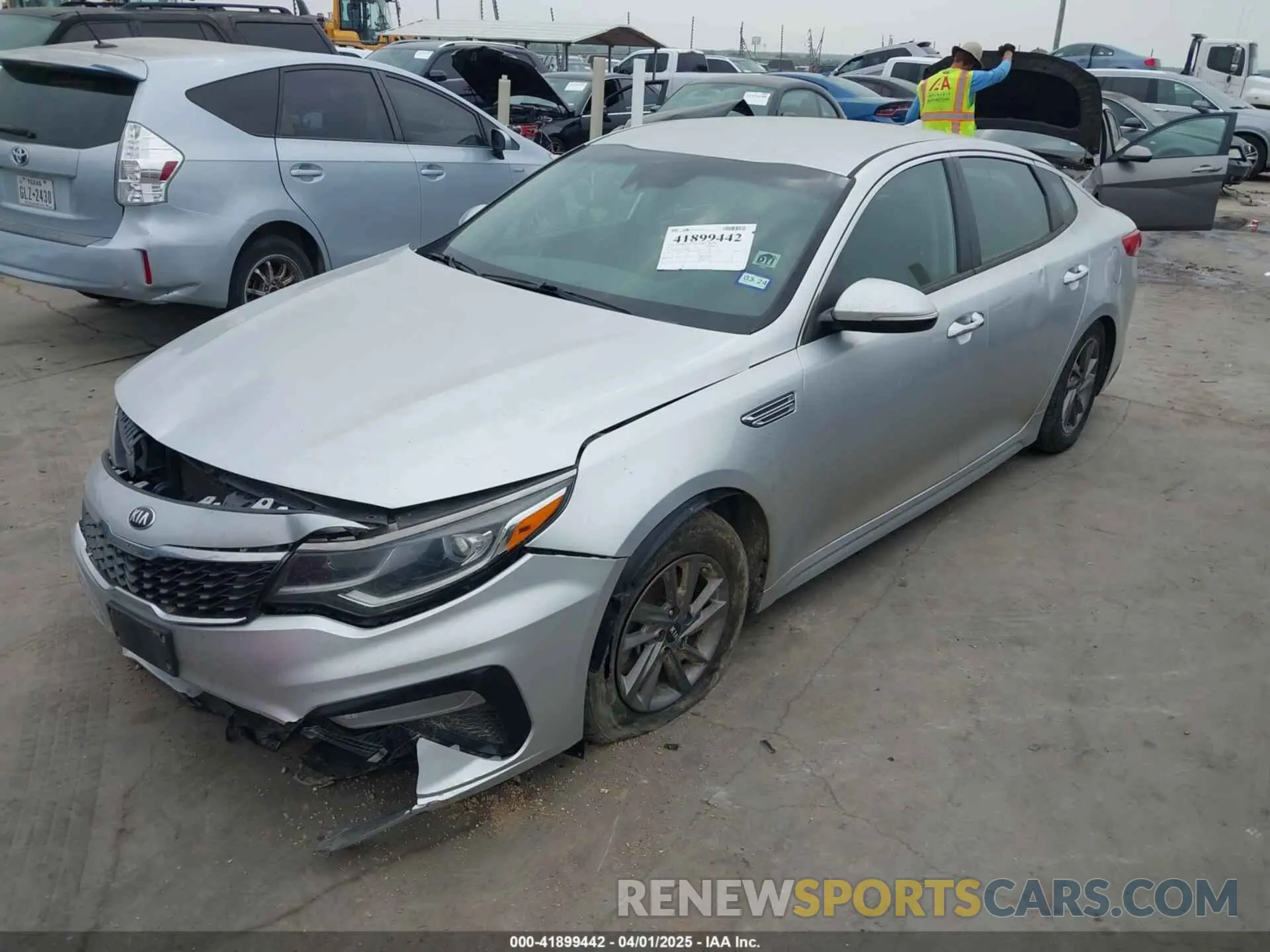2 Photograph of a damaged car 5XXGT4L34LG388596 KIA OPTIMA 2020
