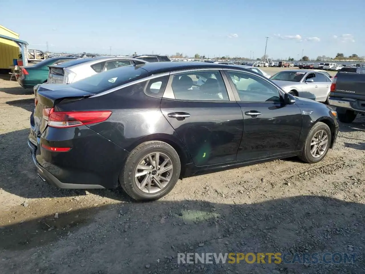 3 Photograph of a damaged car 5XXGT4L34LG390462 KIA OPTIMA 2020