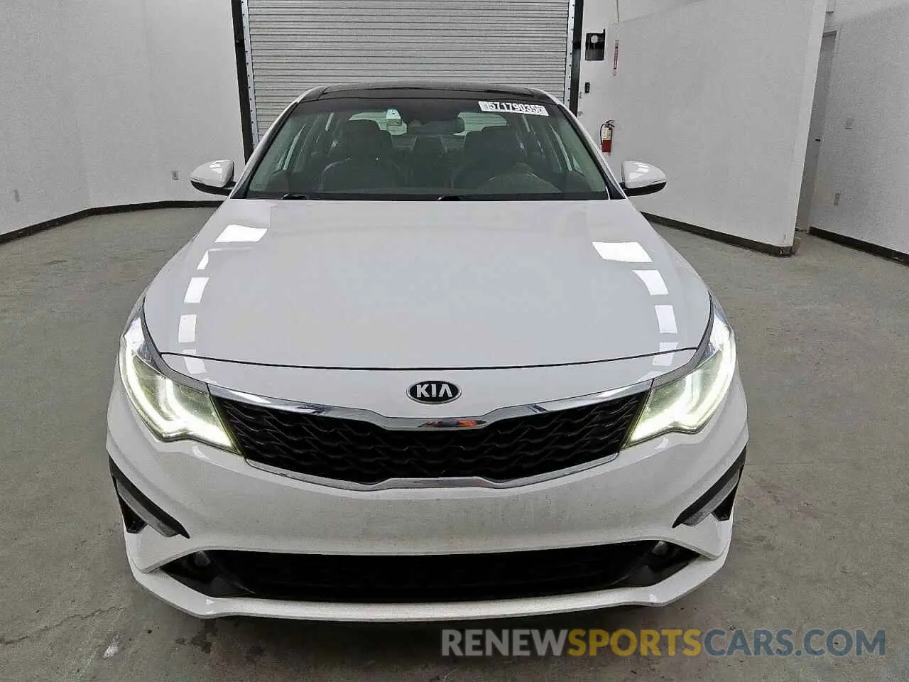 5 Photograph of a damaged car 5XXGT4L34LG394964 KIA OPTIMA 2020
