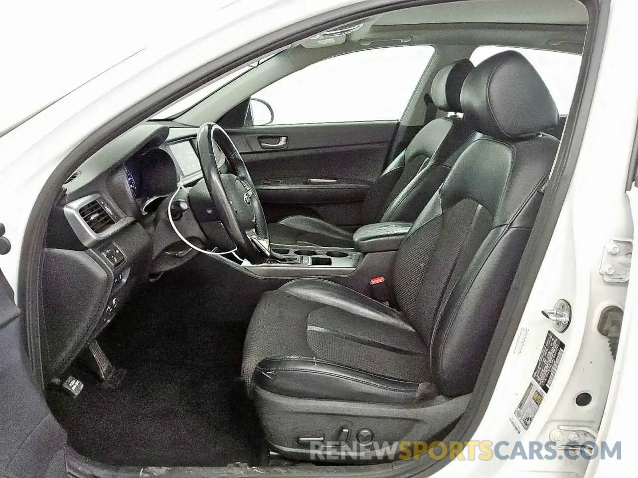 7 Photograph of a damaged car 5XXGT4L34LG394964 KIA OPTIMA 2020