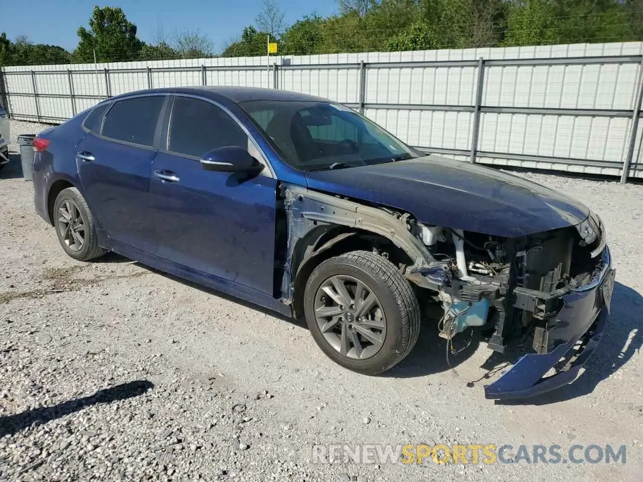 4 Photograph of a damaged car 5XXGT4L34LG406756 KIA OPTIMA 2020