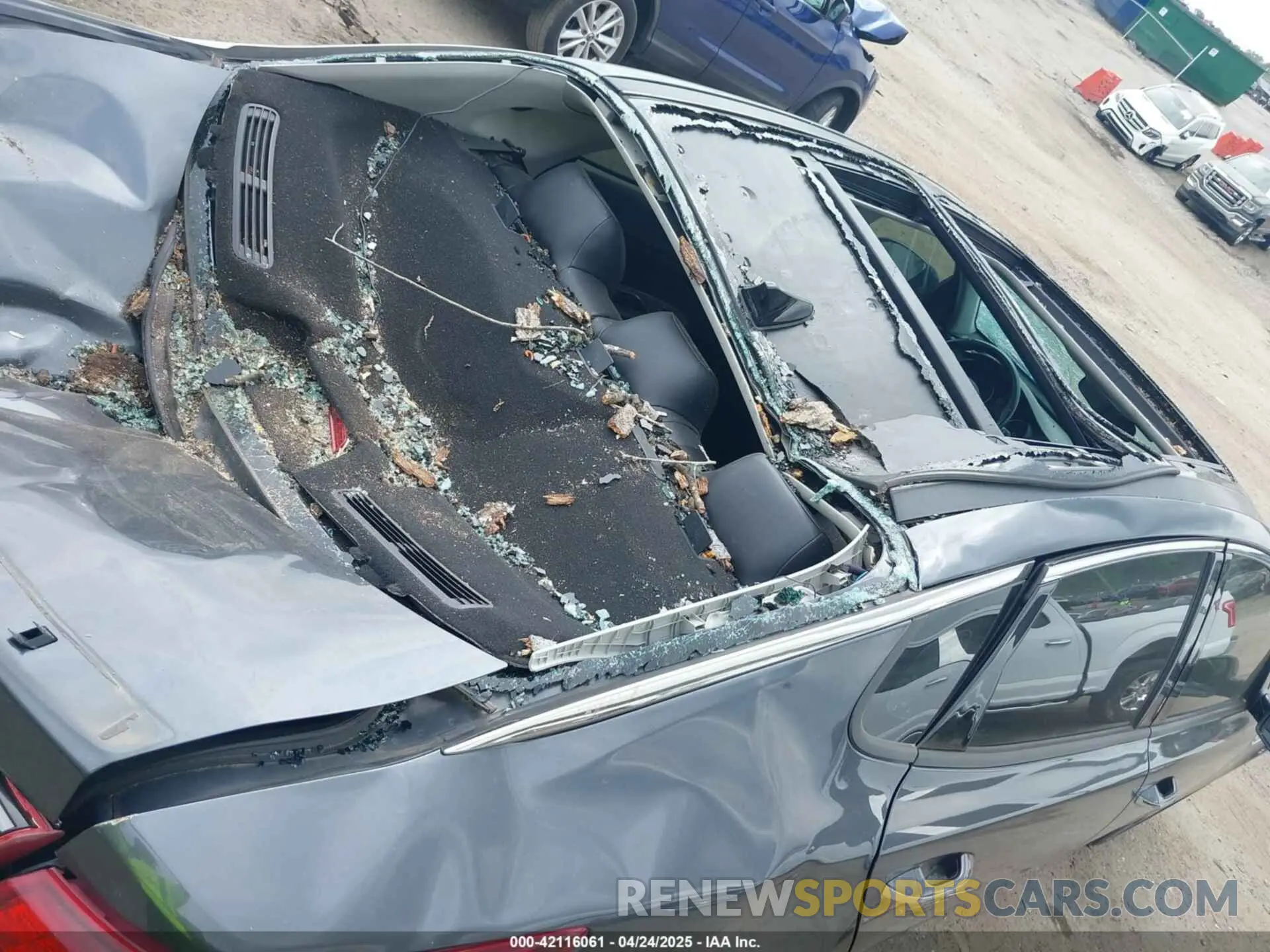 6 Photograph of a damaged car 5XXGT4L34LG410287 KIA OPTIMA 2020