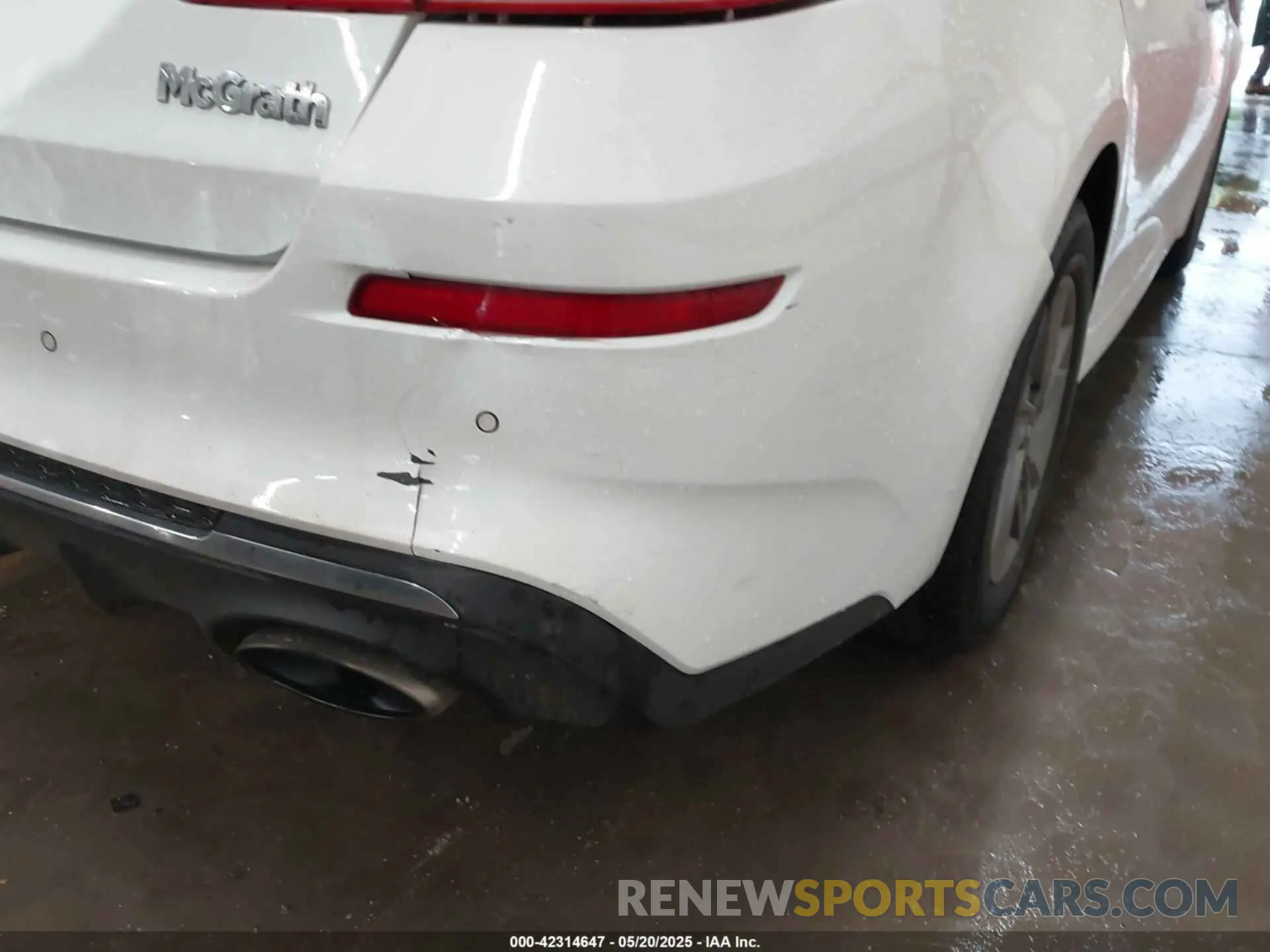 6 Photograph of a damaged car 5XXGT4L34LG418924 KIA OPTIMA 2020