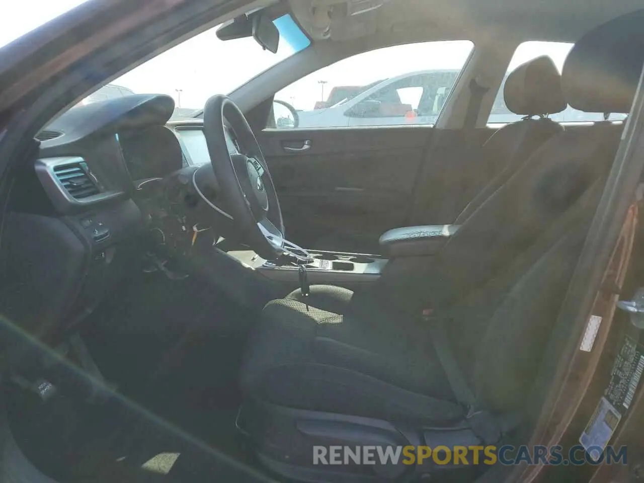 7 Photograph of a damaged car 5XXGT4L34LG421015 KIA OPTIMA 2020