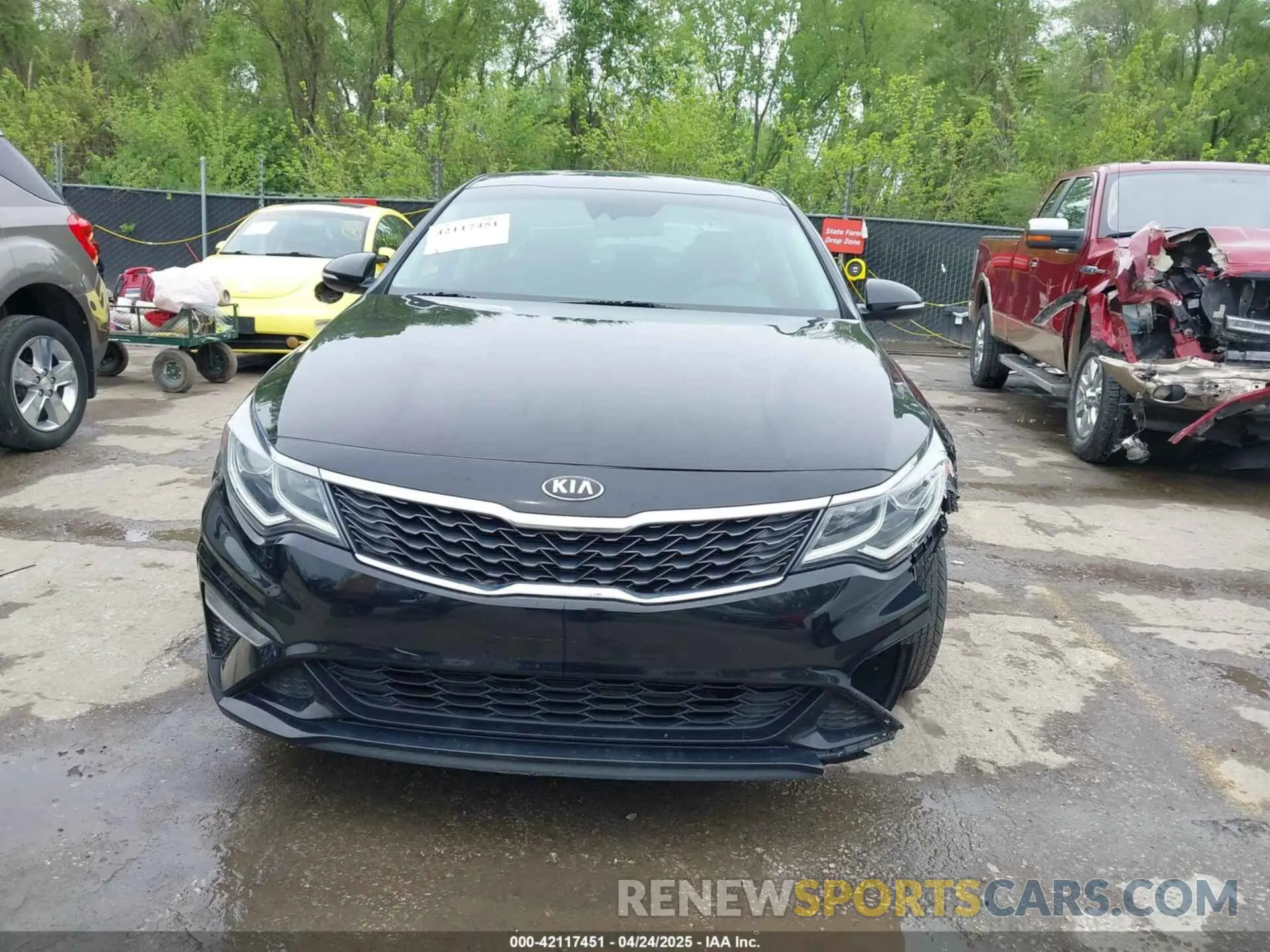 12 Photograph of a damaged car 5XXGT4L34LG427476 KIA OPTIMA 2020