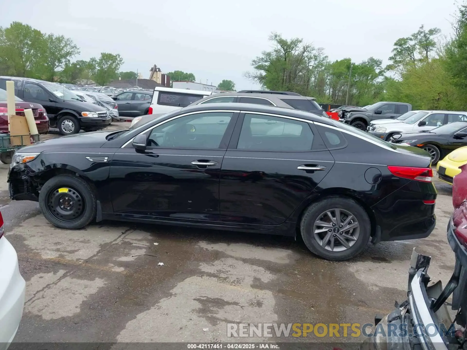 14 Photograph of a damaged car 5XXGT4L34LG427476 KIA OPTIMA 2020