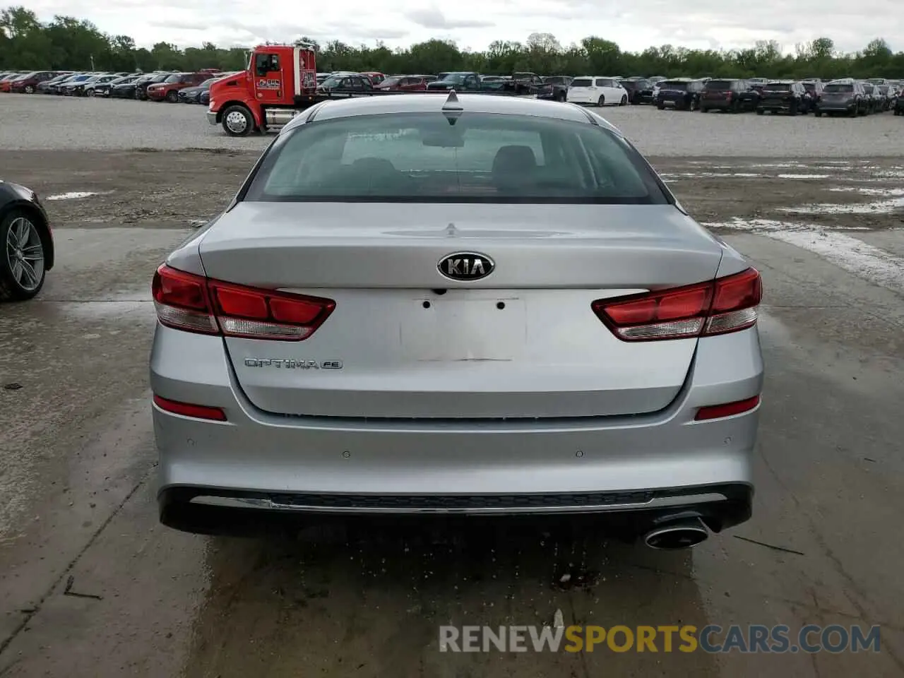 6 Photograph of a damaged car 5XXGT4L35LG383553 KIA OPTIMA 2020
