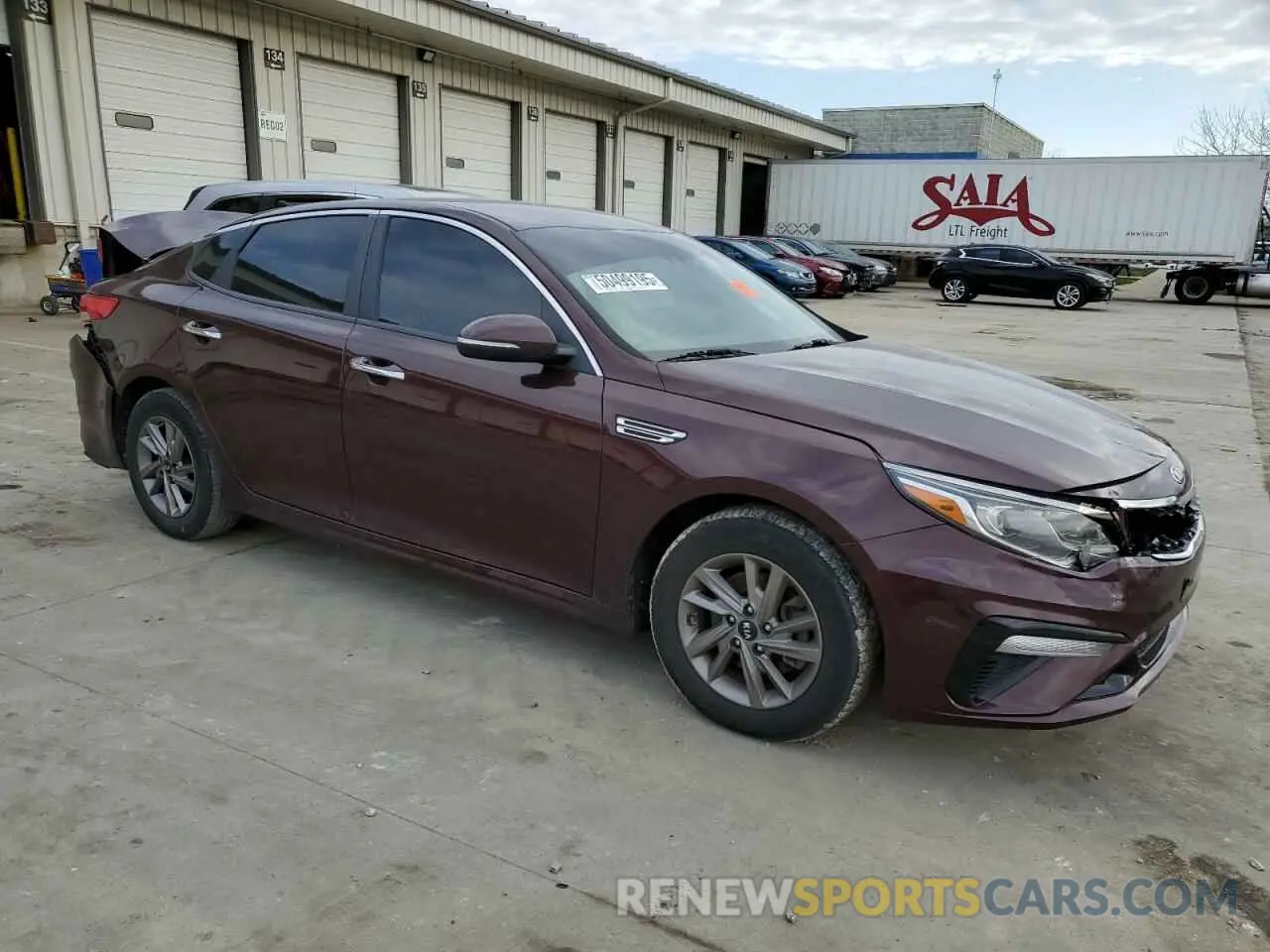 4 Photograph of a damaged car 5XXGT4L35LG385691 KIA OPTIMA 2020