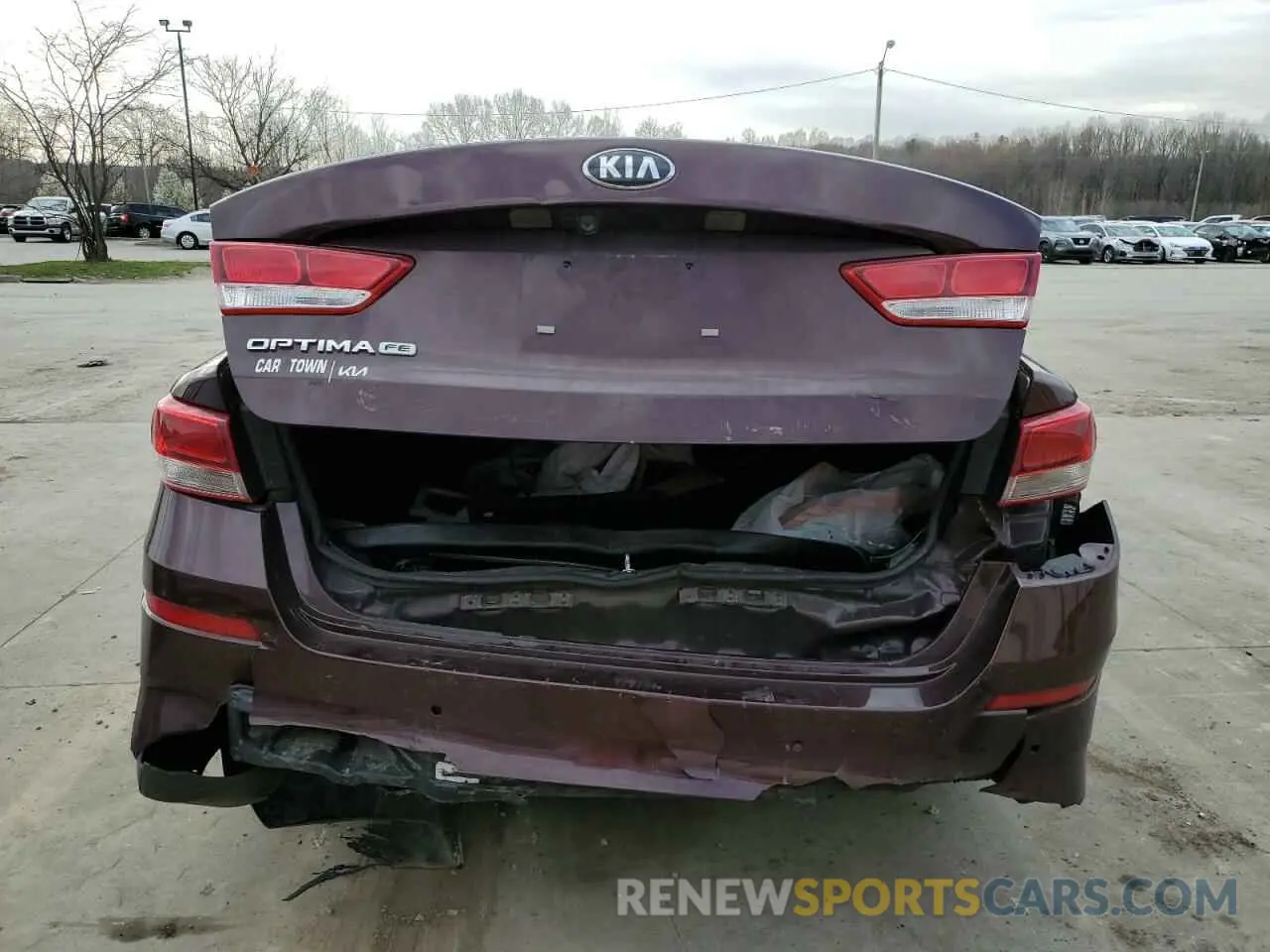 6 Photograph of a damaged car 5XXGT4L35LG385691 KIA OPTIMA 2020