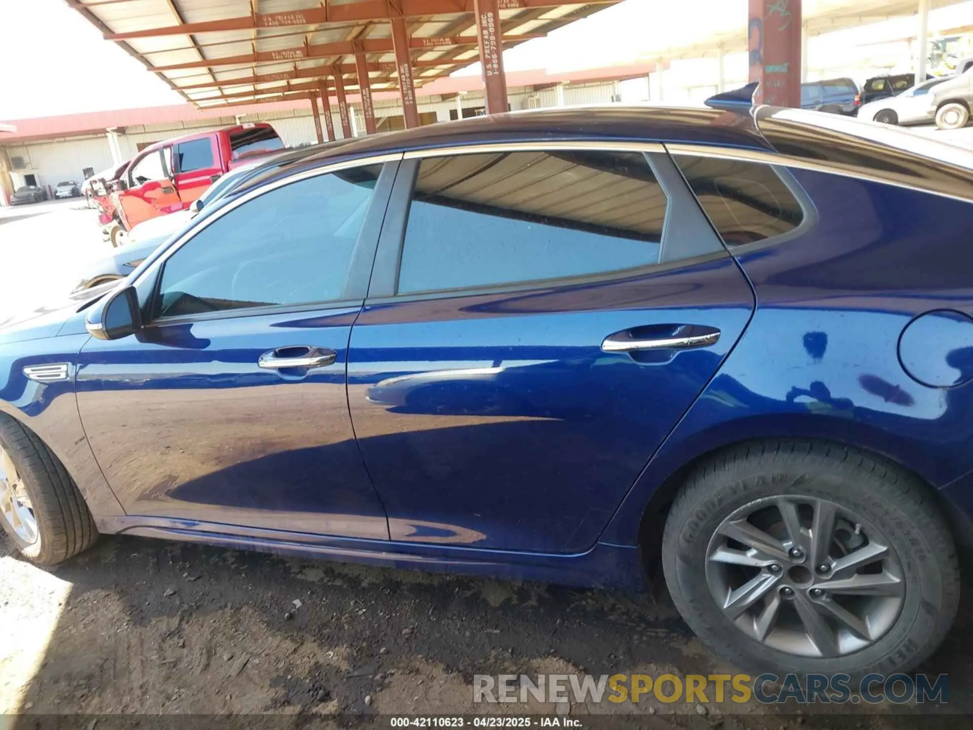13 Photograph of a damaged car 5XXGT4L35LG386713 KIA OPTIMA 2020