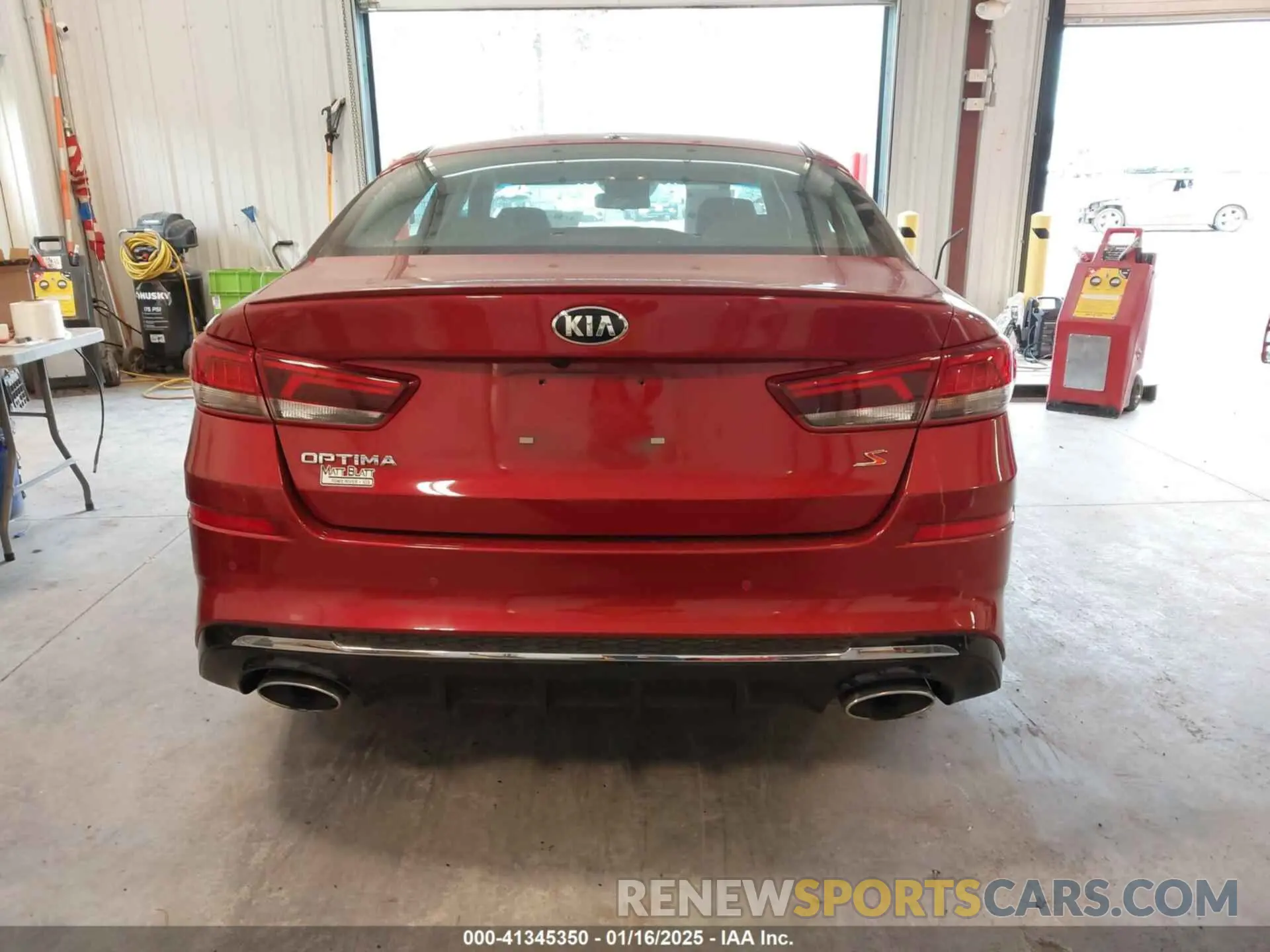 16 Photograph of a damaged car 5XXGT4L35LG397372 KIA OPTIMA 2020