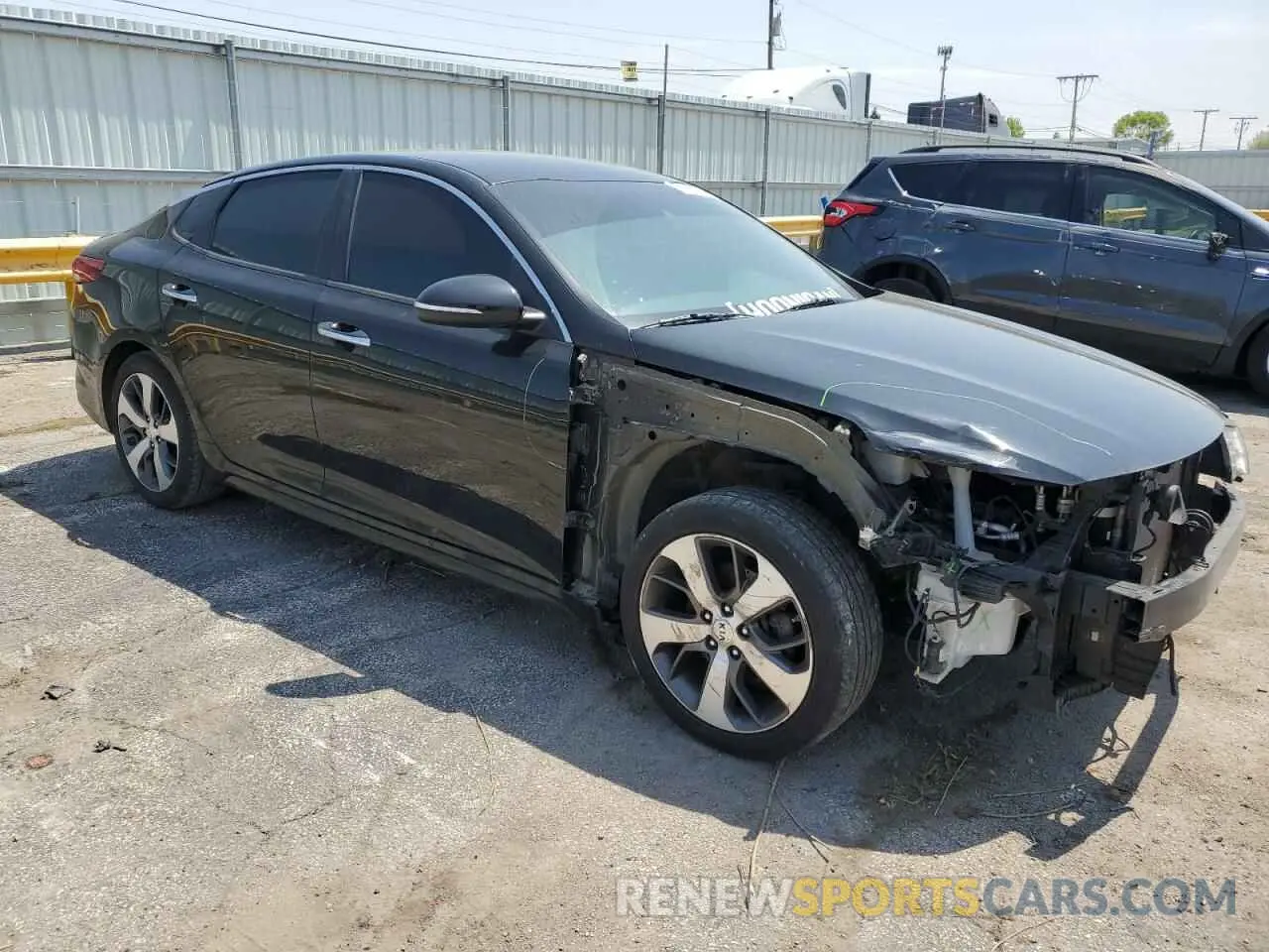 4 Photograph of a damaged car 5XXGT4L35LG399462 KIA OPTIMA 2020