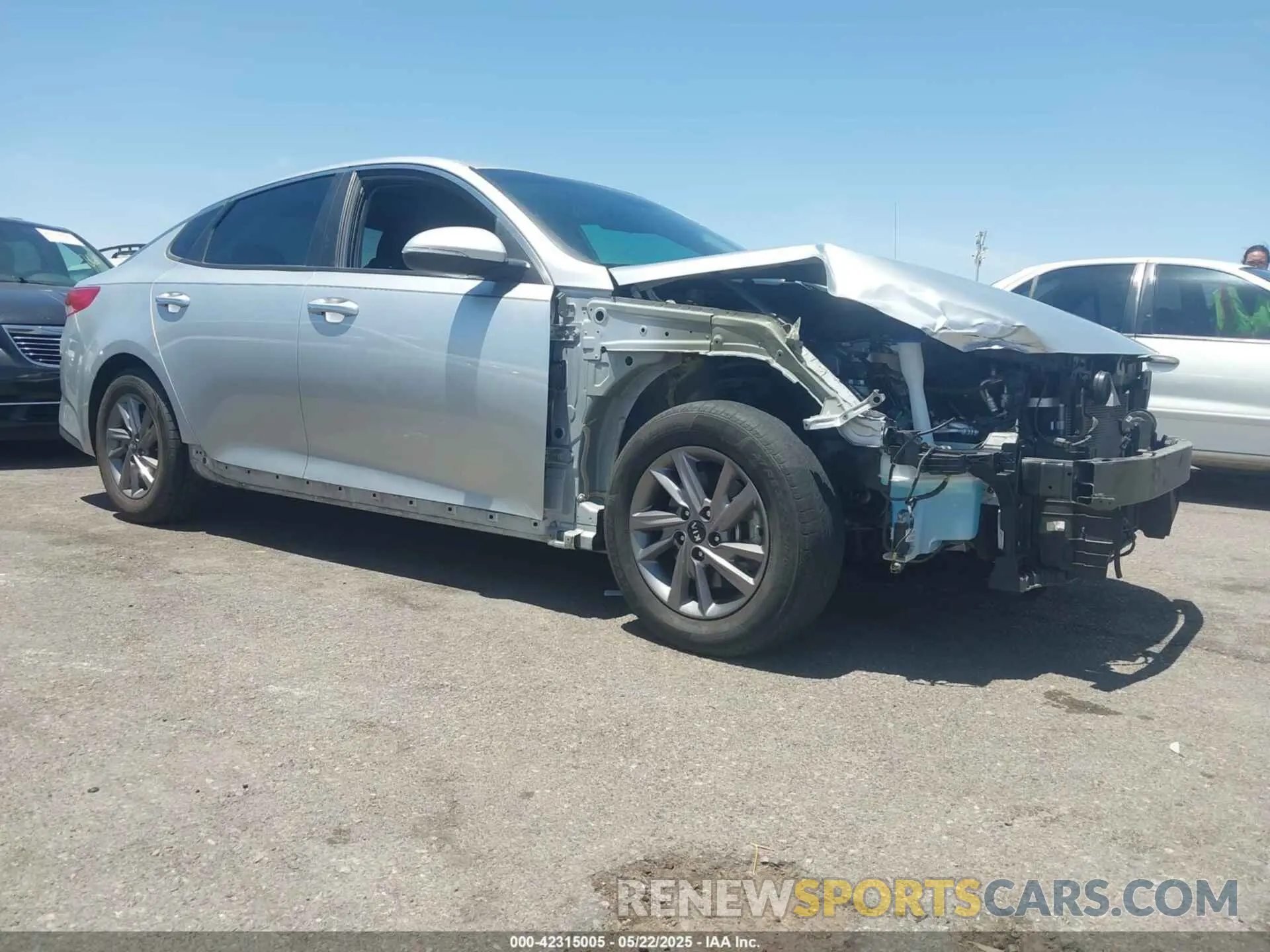 1 Photograph of a damaged car 5XXGT4L35LG401081 KIA OPTIMA 2020