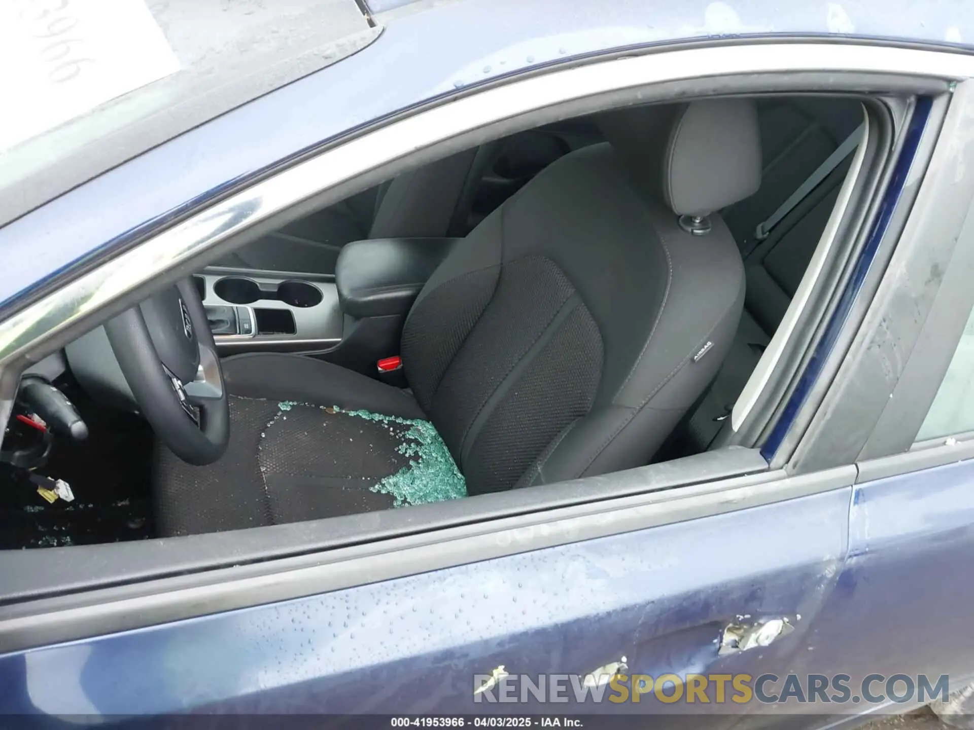 21 Photograph of a damaged car 5XXGT4L35LG414106 KIA OPTIMA 2020
