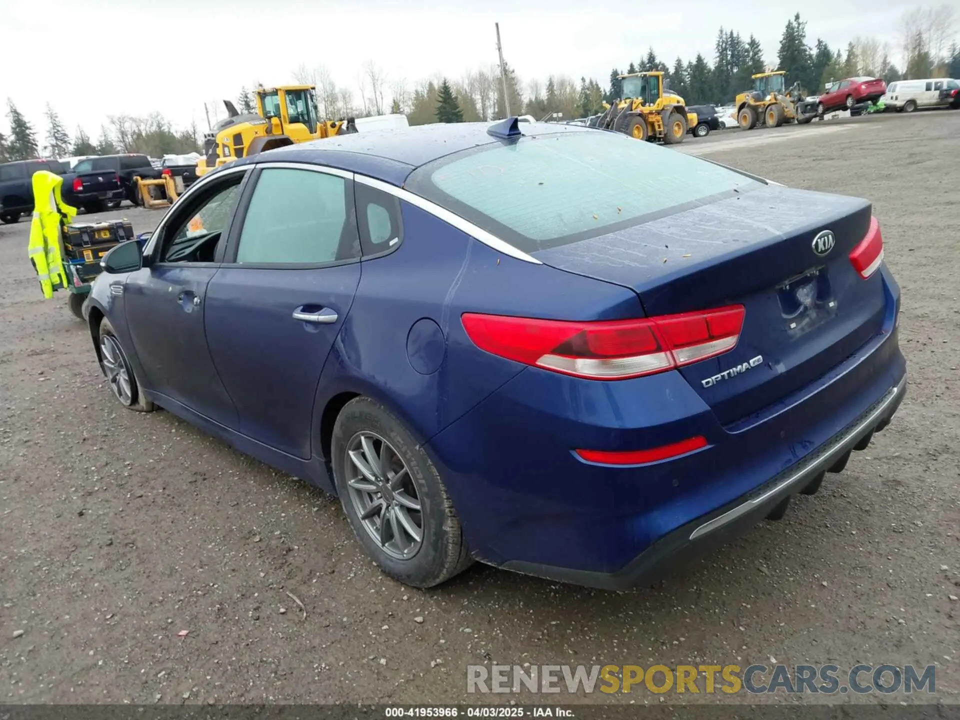 3 Photograph of a damaged car 5XXGT4L35LG414106 KIA OPTIMA 2020