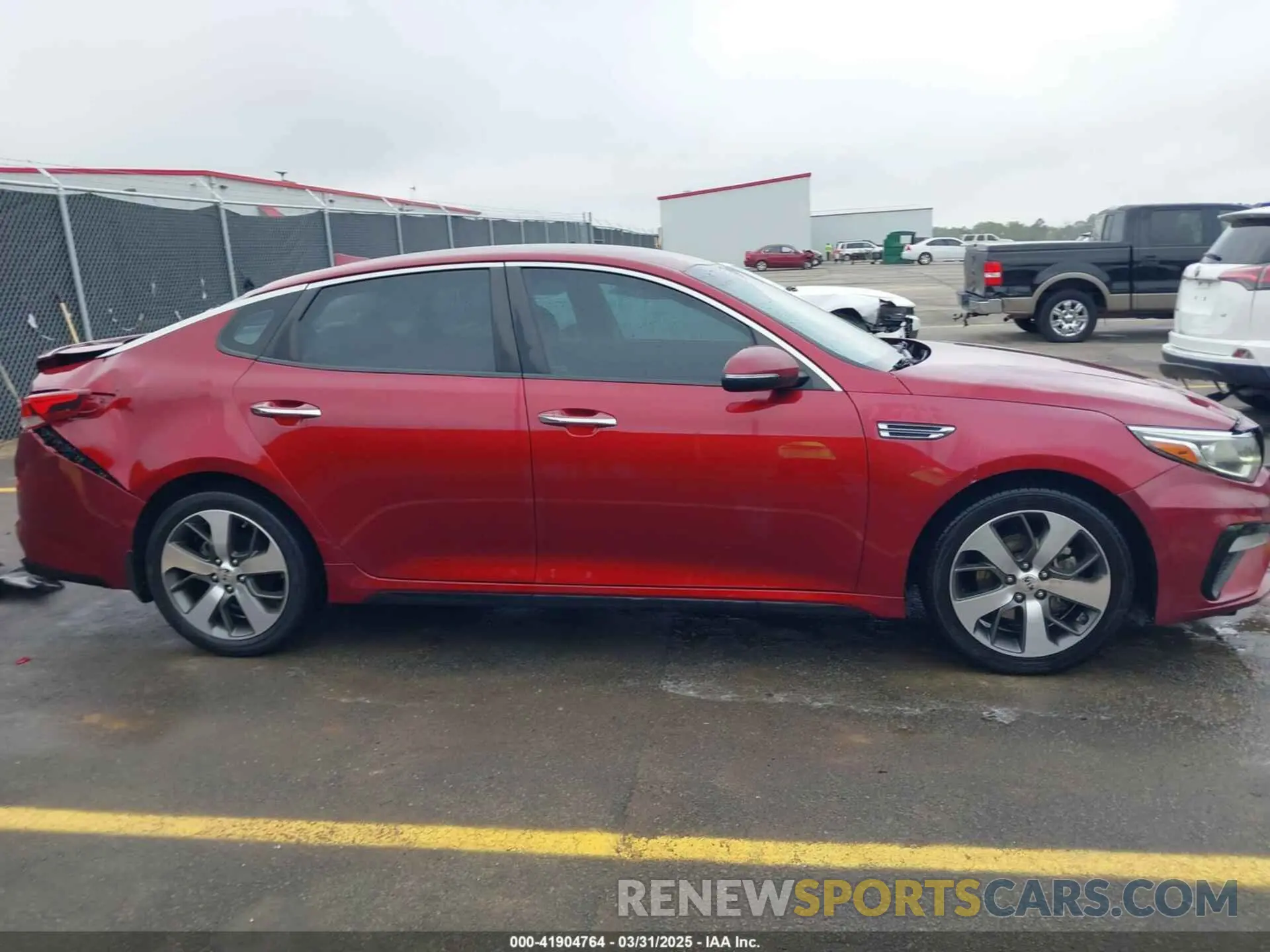 14 Photograph of a damaged car 5XXGT4L35LG416812 KIA OPTIMA 2020