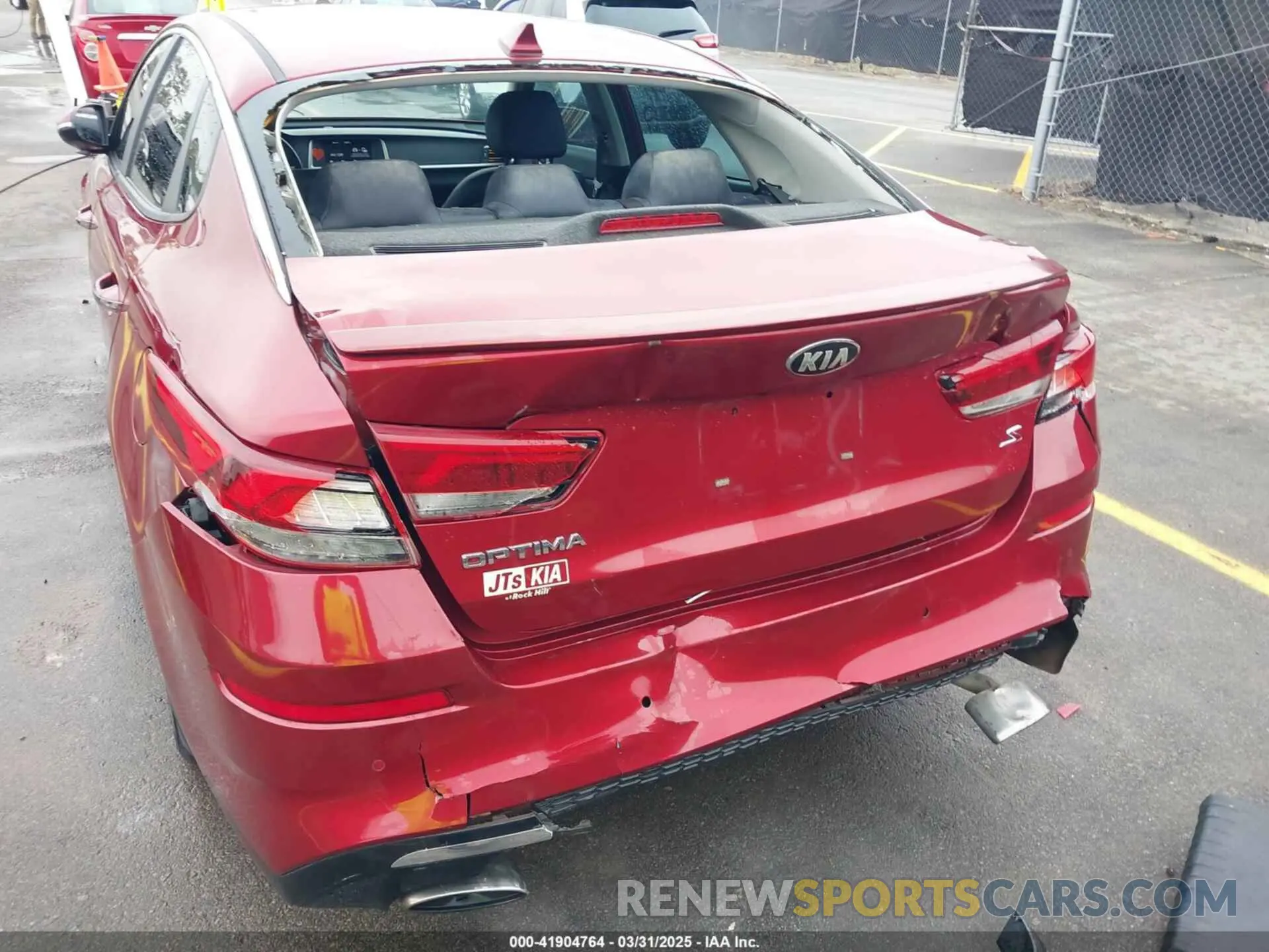 6 Photograph of a damaged car 5XXGT4L35LG416812 KIA OPTIMA 2020