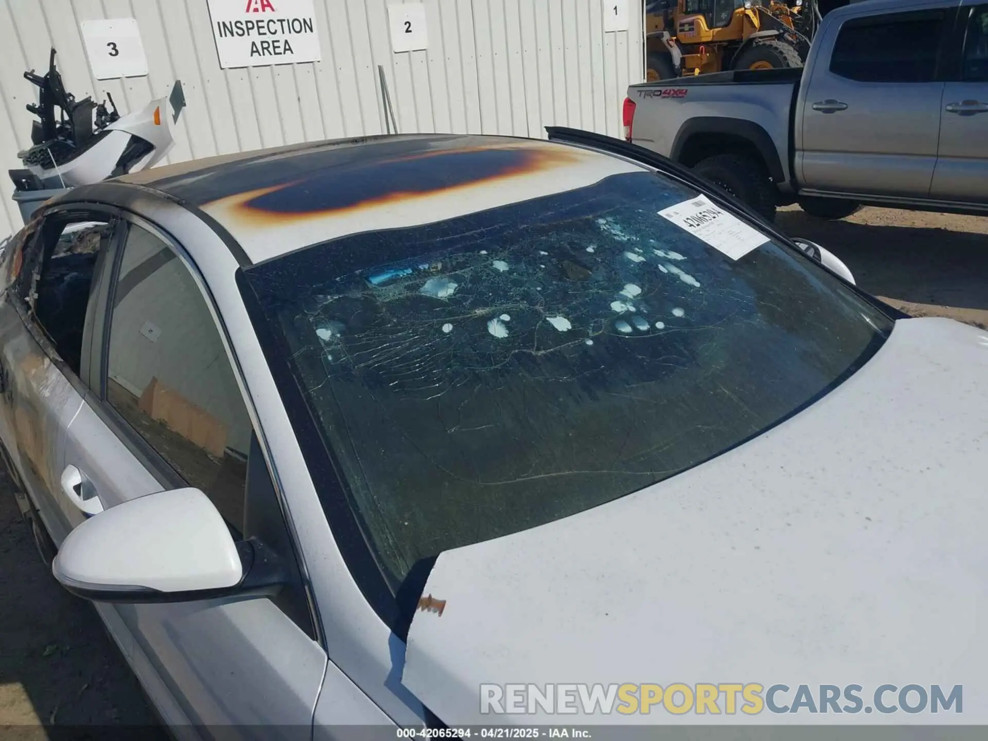 14 Photograph of a damaged car 5XXGT4L35LG417118 KIA OPTIMA 2020