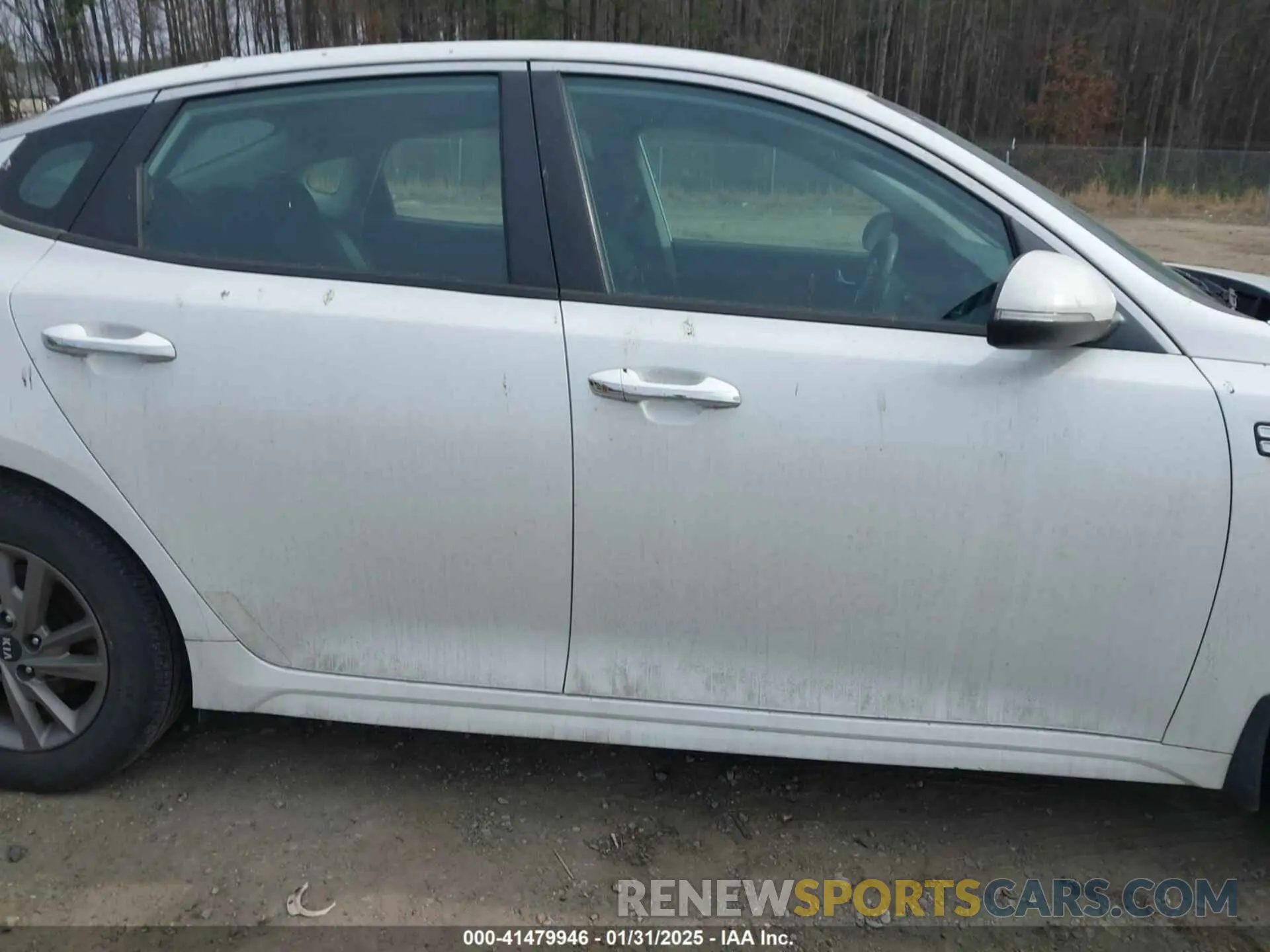13 Photograph of a damaged car 5XXGT4L35LG420813 KIA OPTIMA 2020