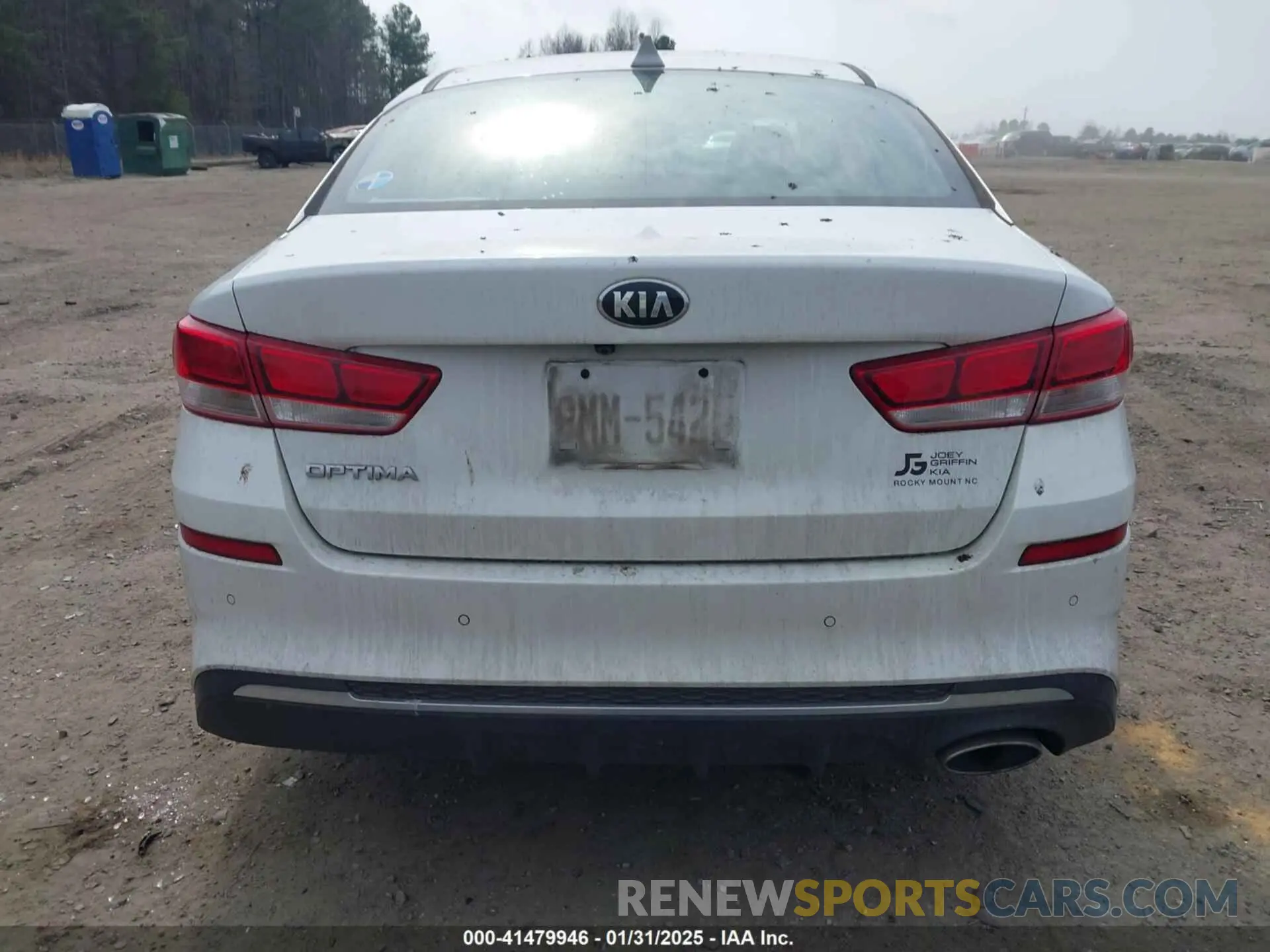 16 Photograph of a damaged car 5XXGT4L35LG420813 KIA OPTIMA 2020