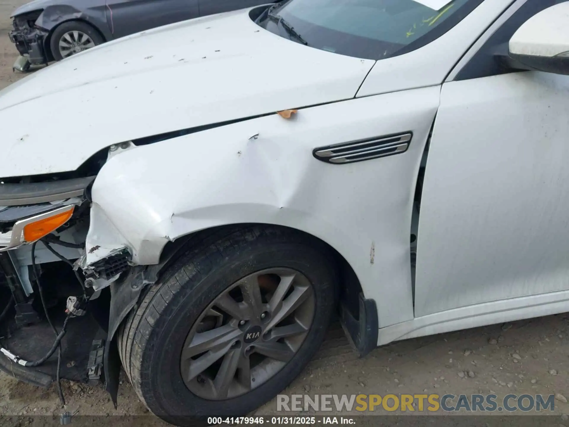 17 Photograph of a damaged car 5XXGT4L35LG420813 KIA OPTIMA 2020