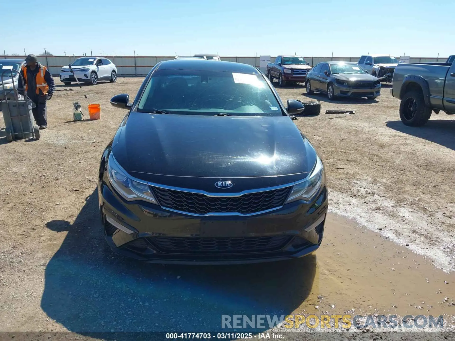12 Photograph of a damaged car 5XXGT4L35LG421489 KIA OPTIMA 2020