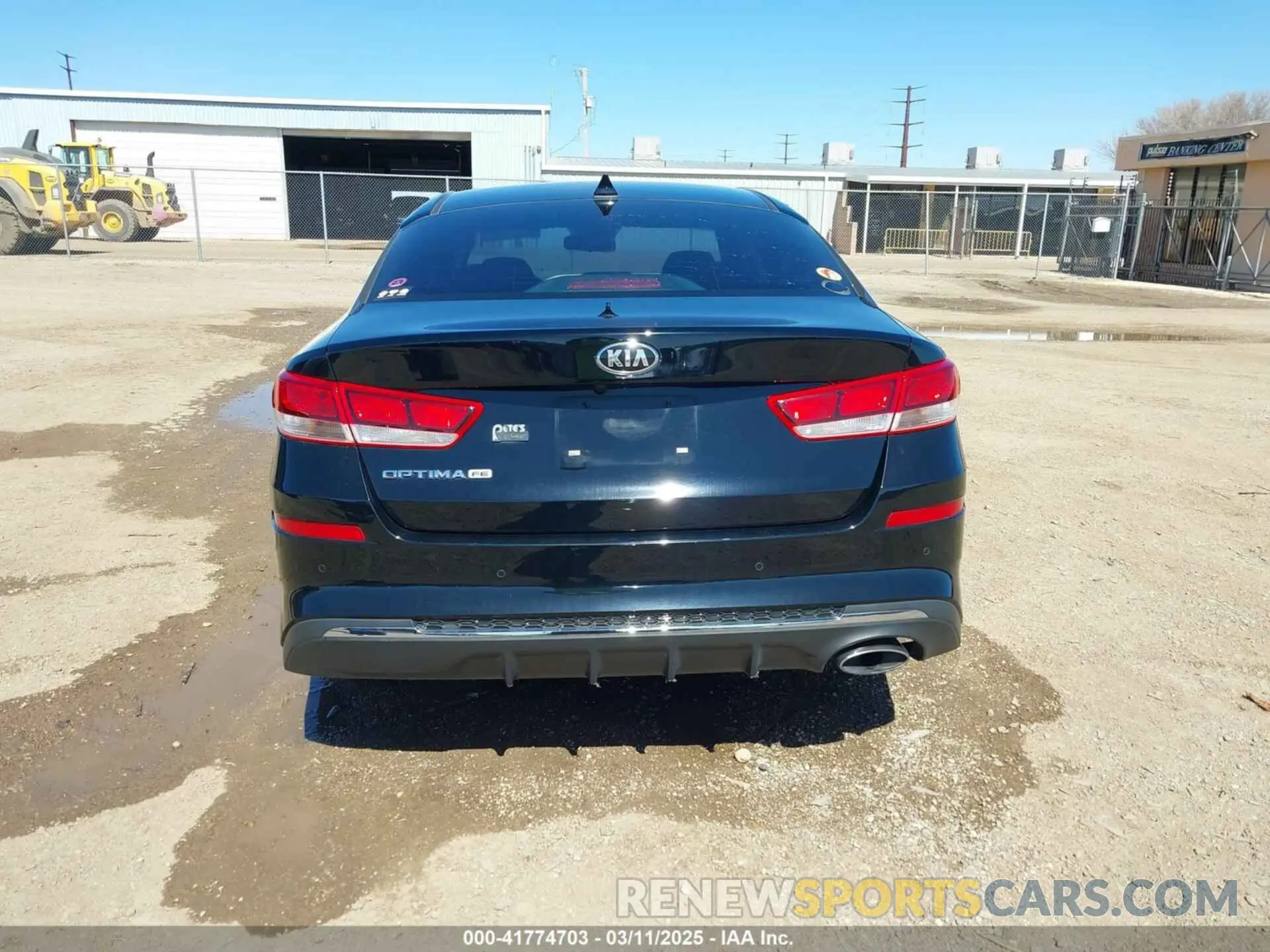 16 Photograph of a damaged car 5XXGT4L35LG421489 KIA OPTIMA 2020