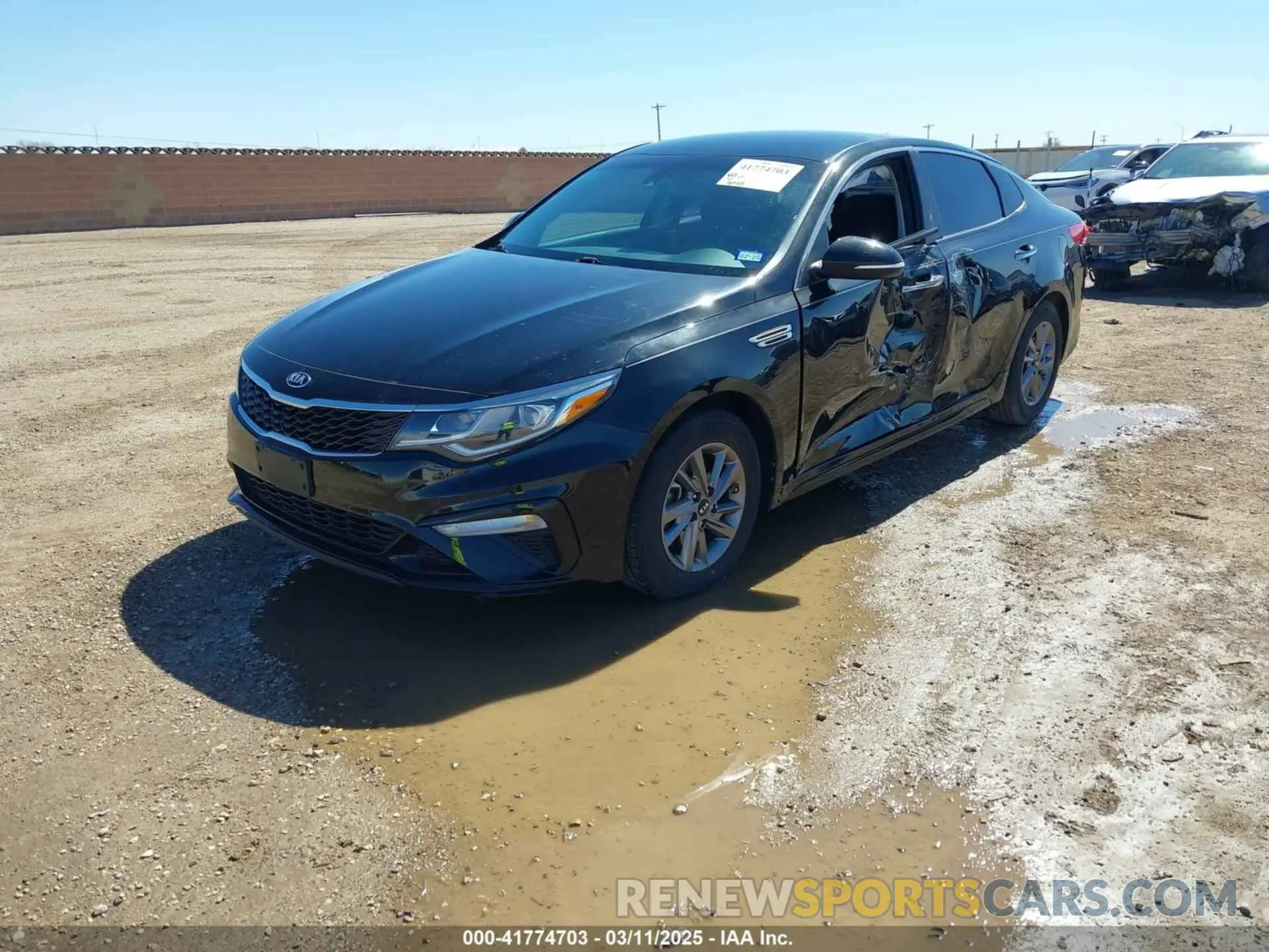 2 Photograph of a damaged car 5XXGT4L35LG421489 KIA OPTIMA 2020