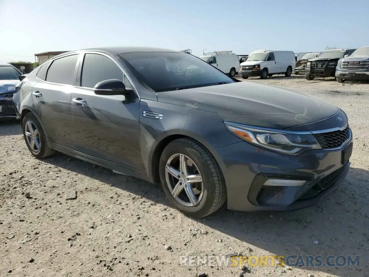 4 Photograph of a damaged car 5XXGT4L35LG431410 KIA OPTIMA 2020